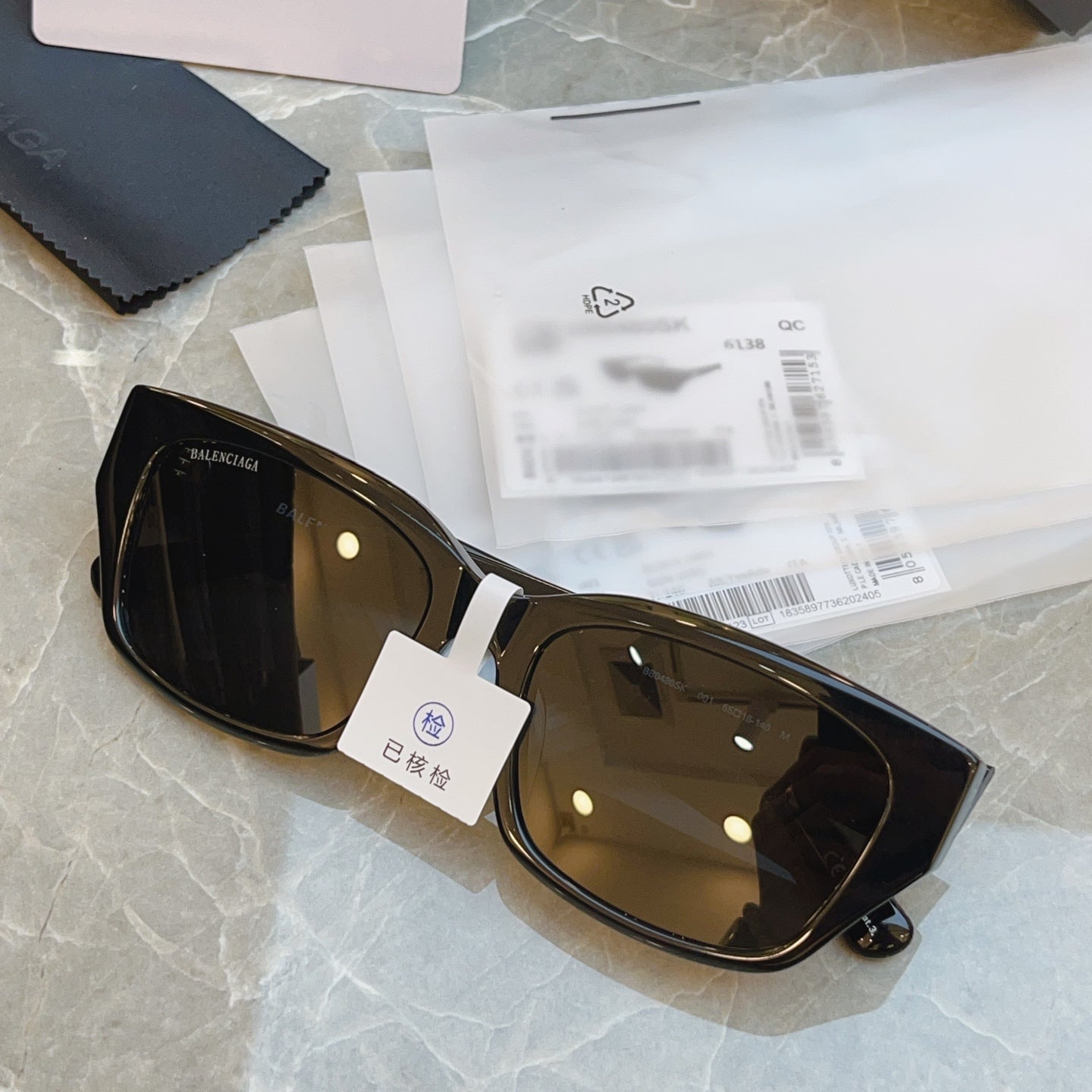 Balenciaga BB0480SK Fashion Black Lens Sunglasses for Men & Women - detail image 3