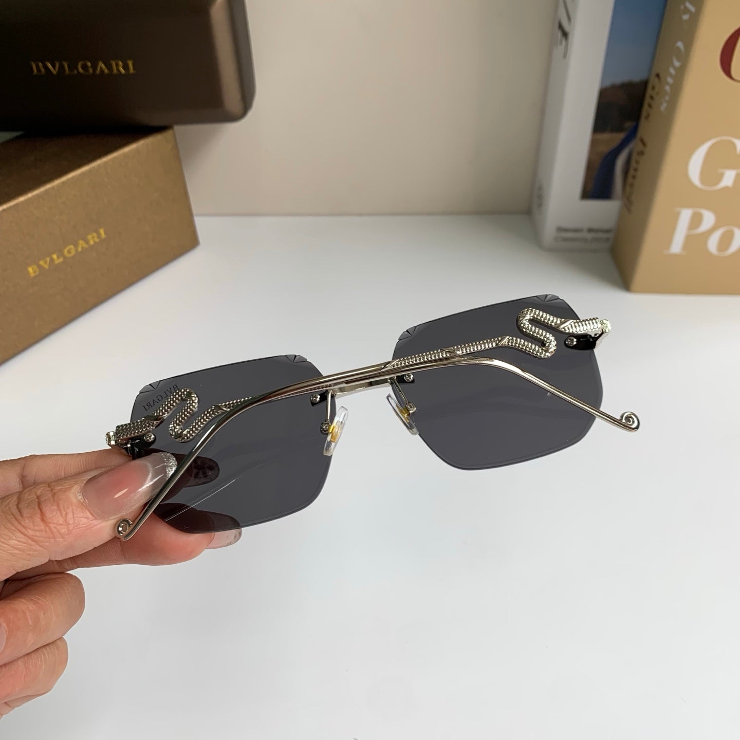 Bottega Veneta Fashion Silver Lens Sunglasses for Men & Women - 416435 - detail image 7