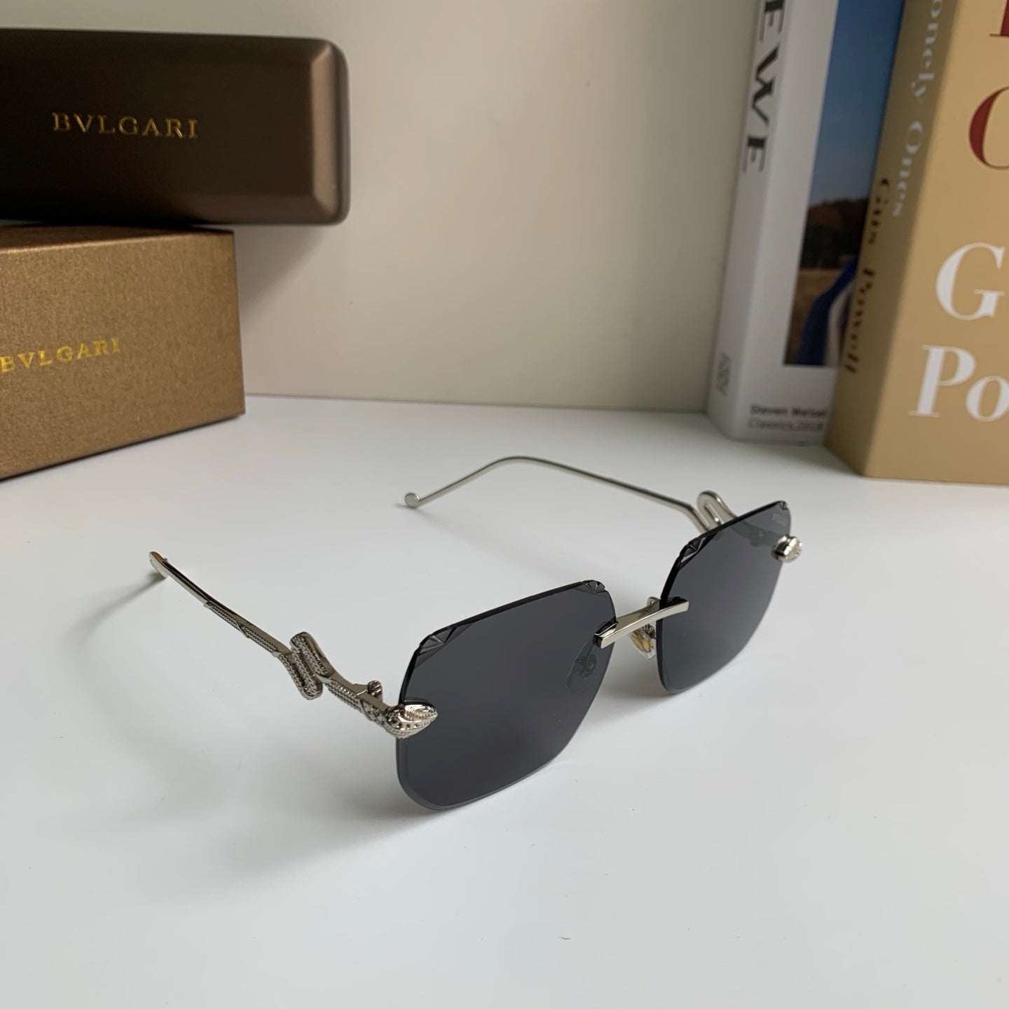 Bottega Veneta Fashion Silver Lens Sunglasses for Men & Women - 416435