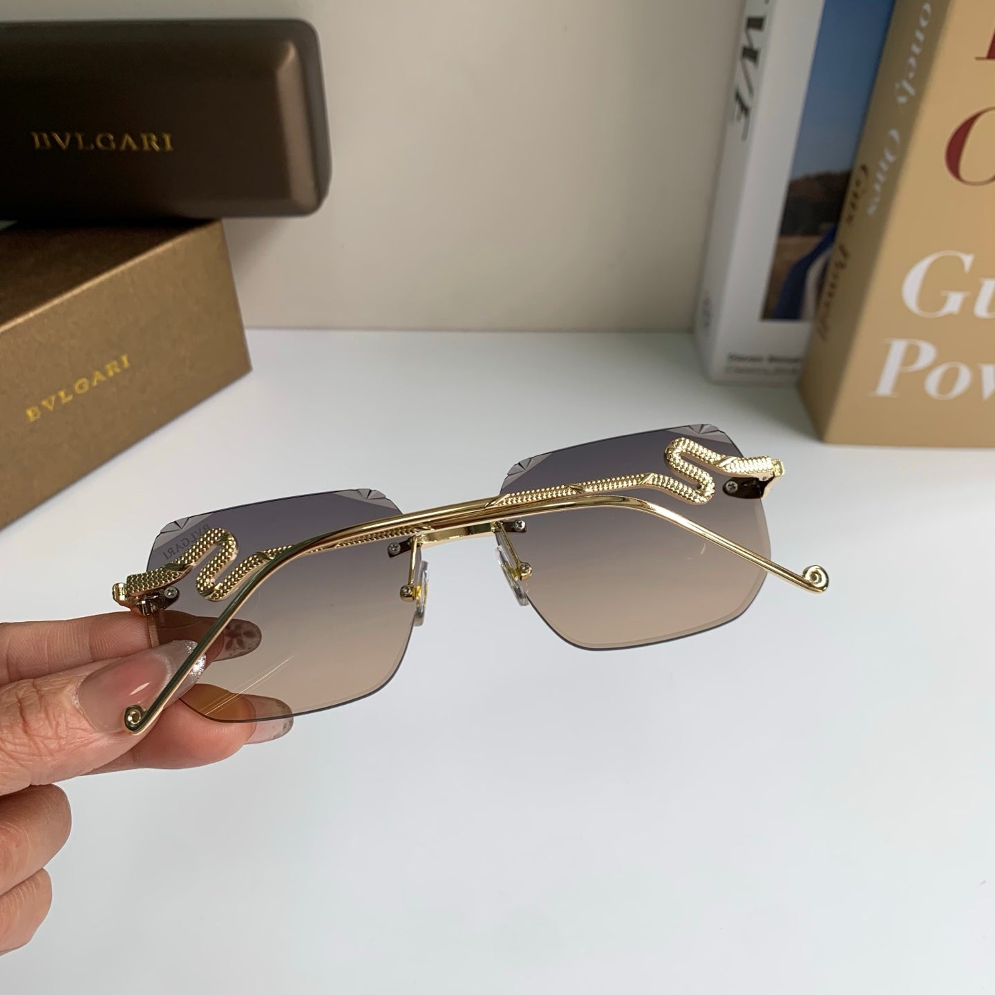 Bottega Veneta Fashion Silver Lens Sunglasses for Men & Women - 416437 - detail image 7