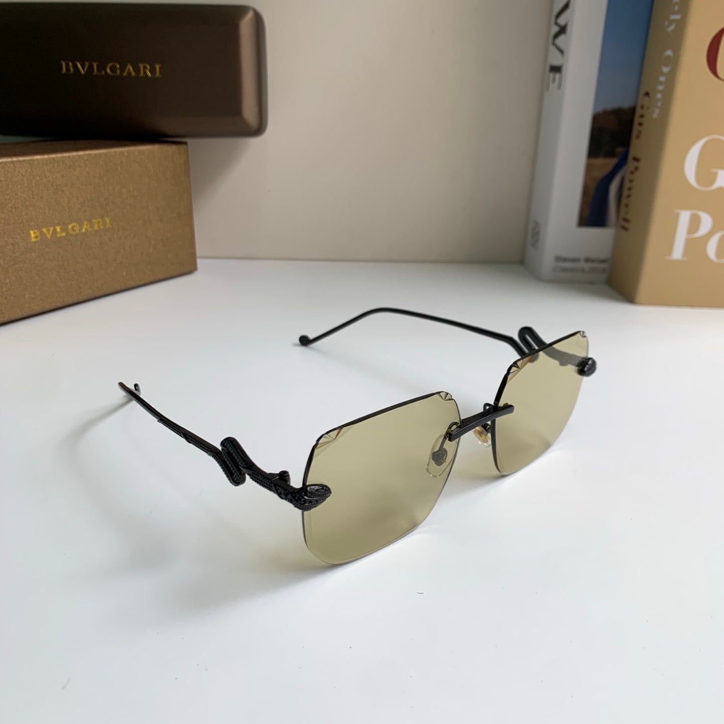 Bottega Veneta Fashion Silver Lens Sunglasses for Men & Women - 416438