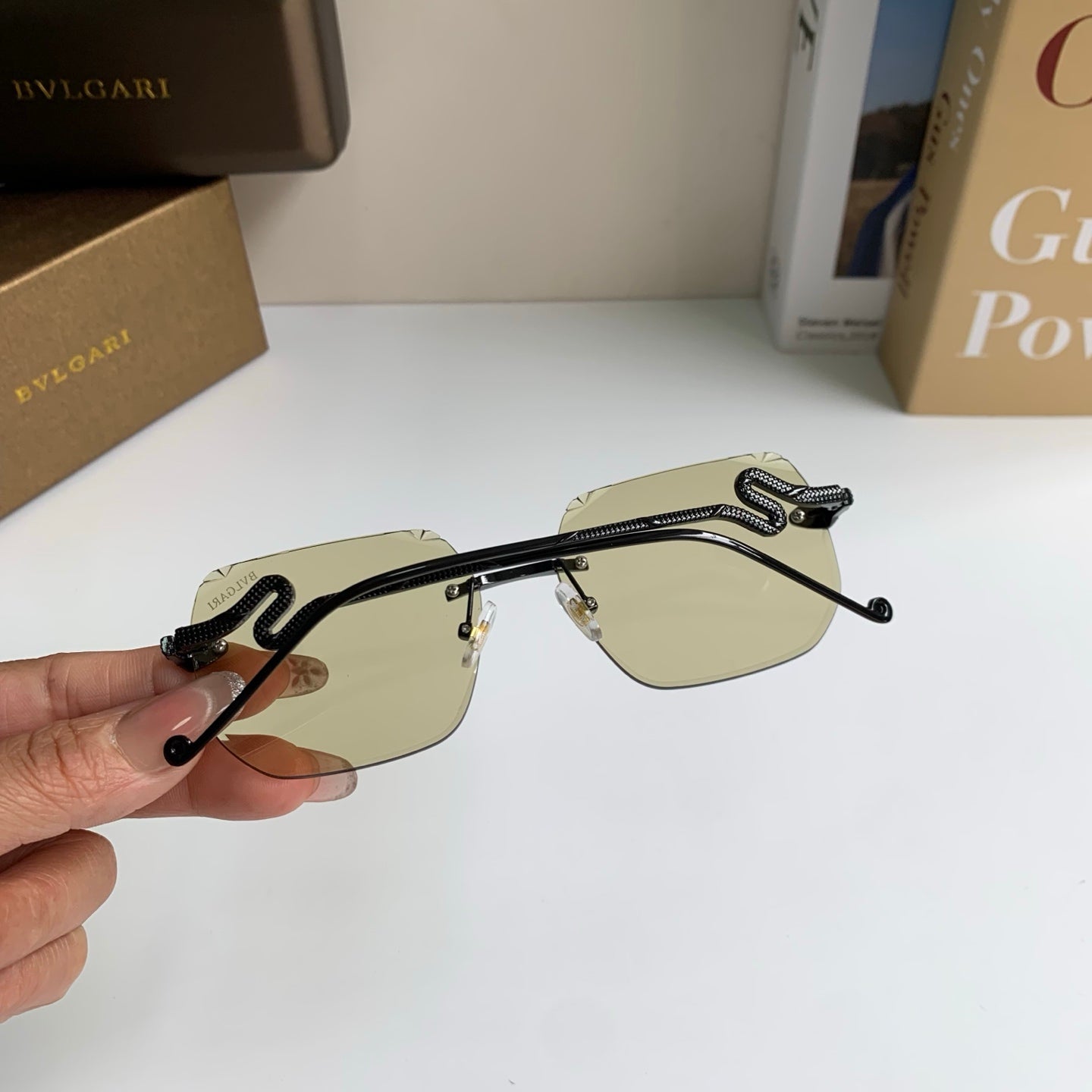 Bottega Veneta Fashion Silver Lens Sunglasses for Men & Women - 416438 - detail image 6
