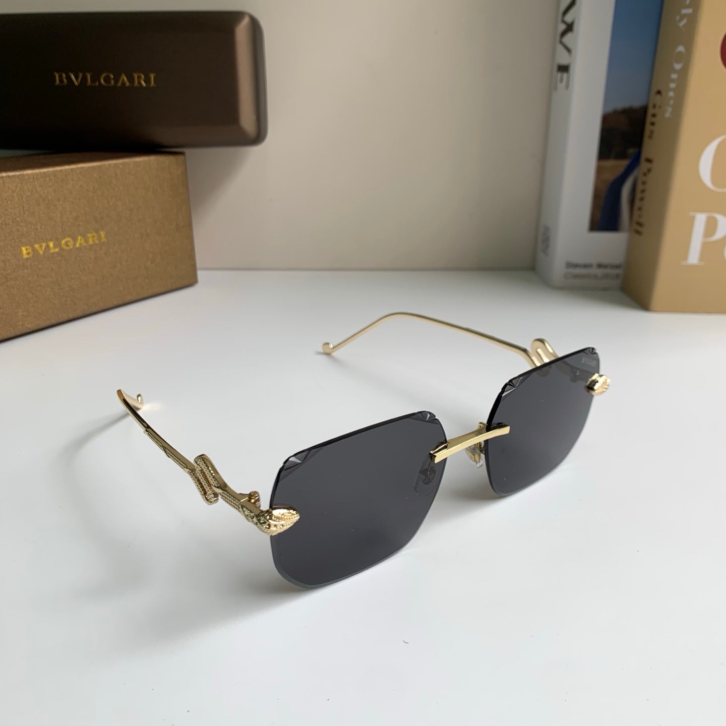 Bottega Veneta Fashion Silver Lens Sunglasses for Men & Women