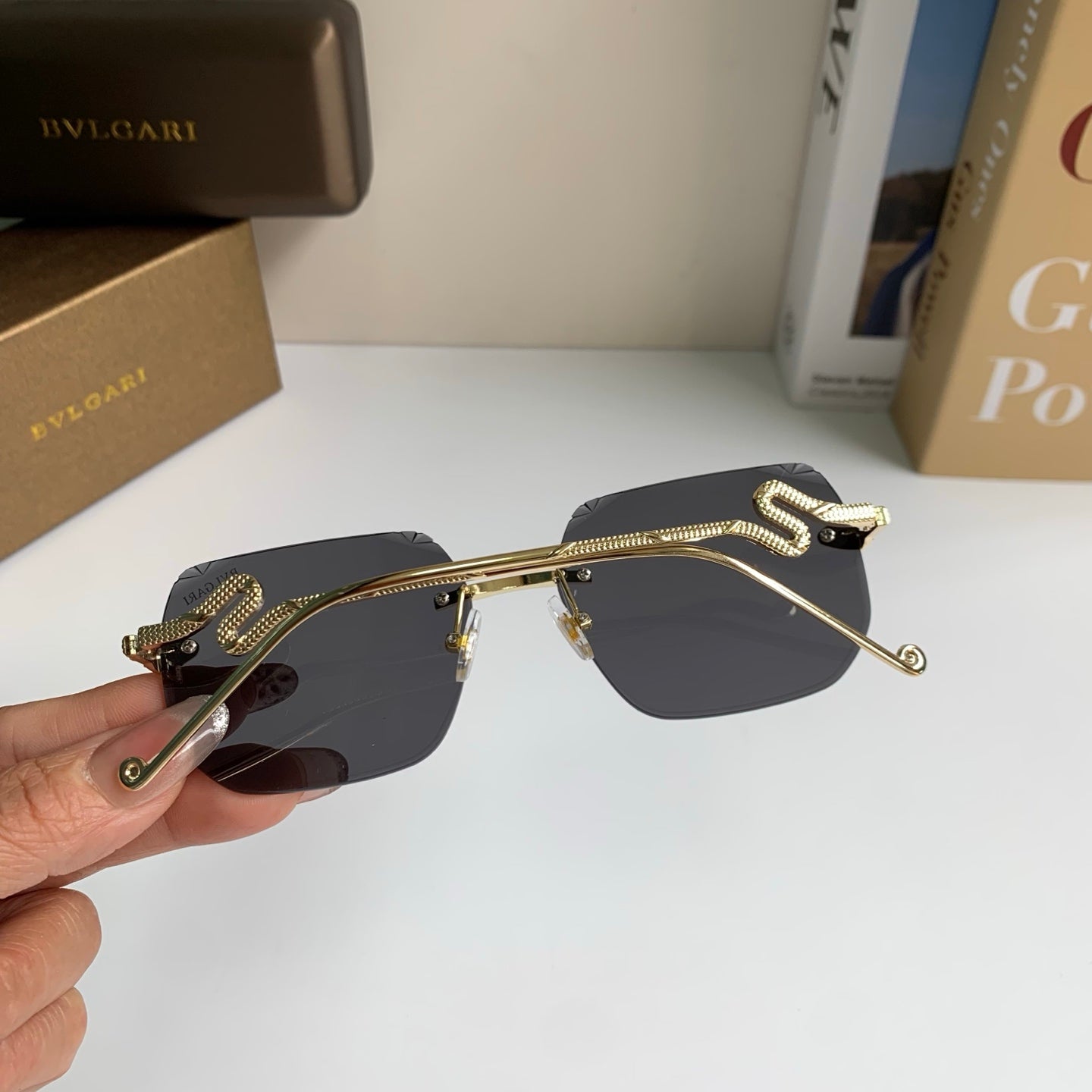Bottega Veneta Fashion Silver Lens Sunglasses for Men & Women - detail image 6