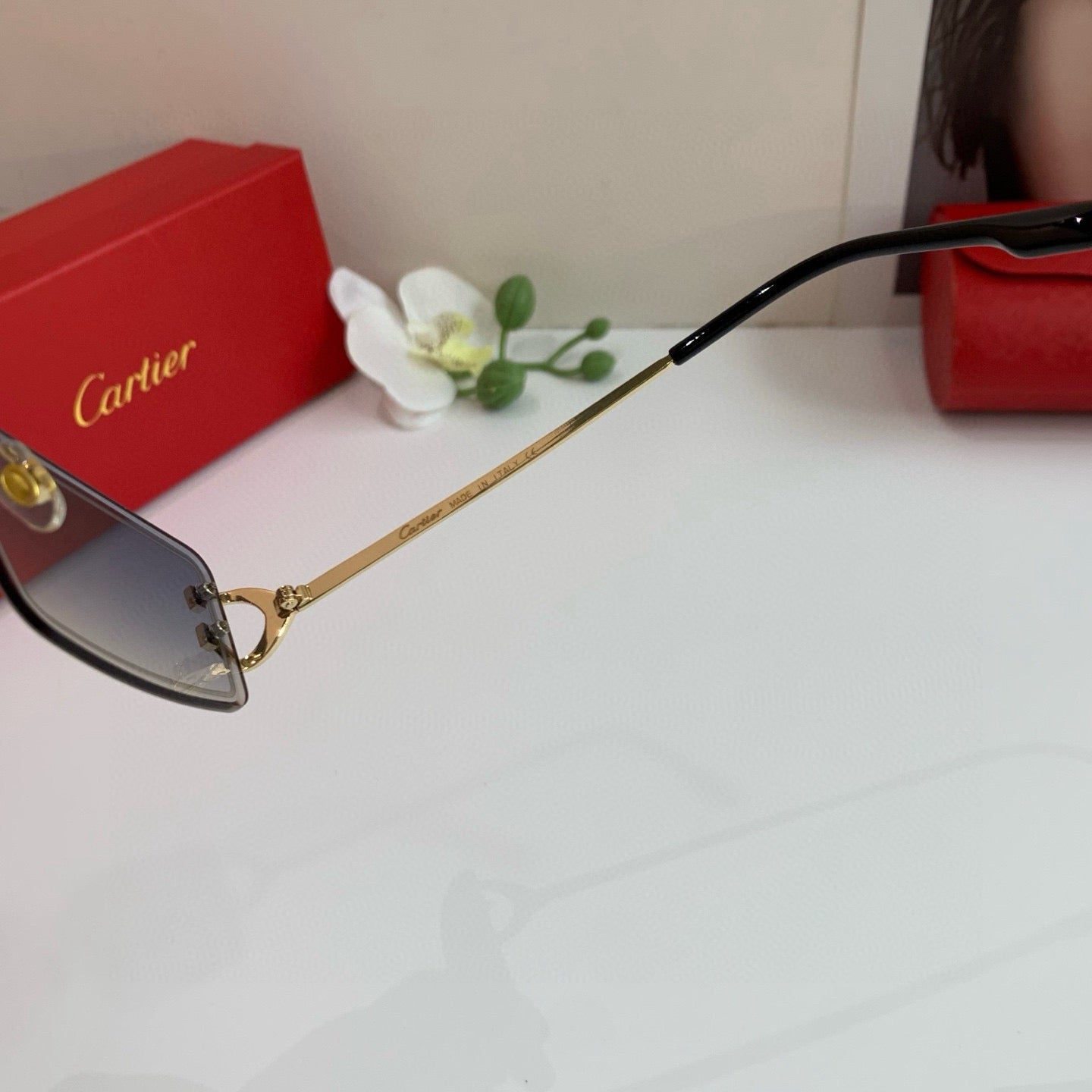 Cartier Fashion Silver Lens Sunglasses for Men & Women - 432328