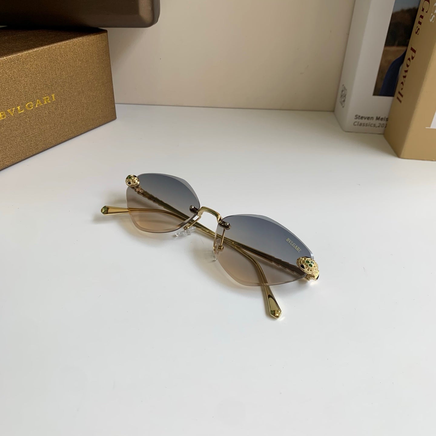 Bottega Veneta Cat-Eye Silver Lens Sunglasses for Men & Women - 432910 - detail image 3