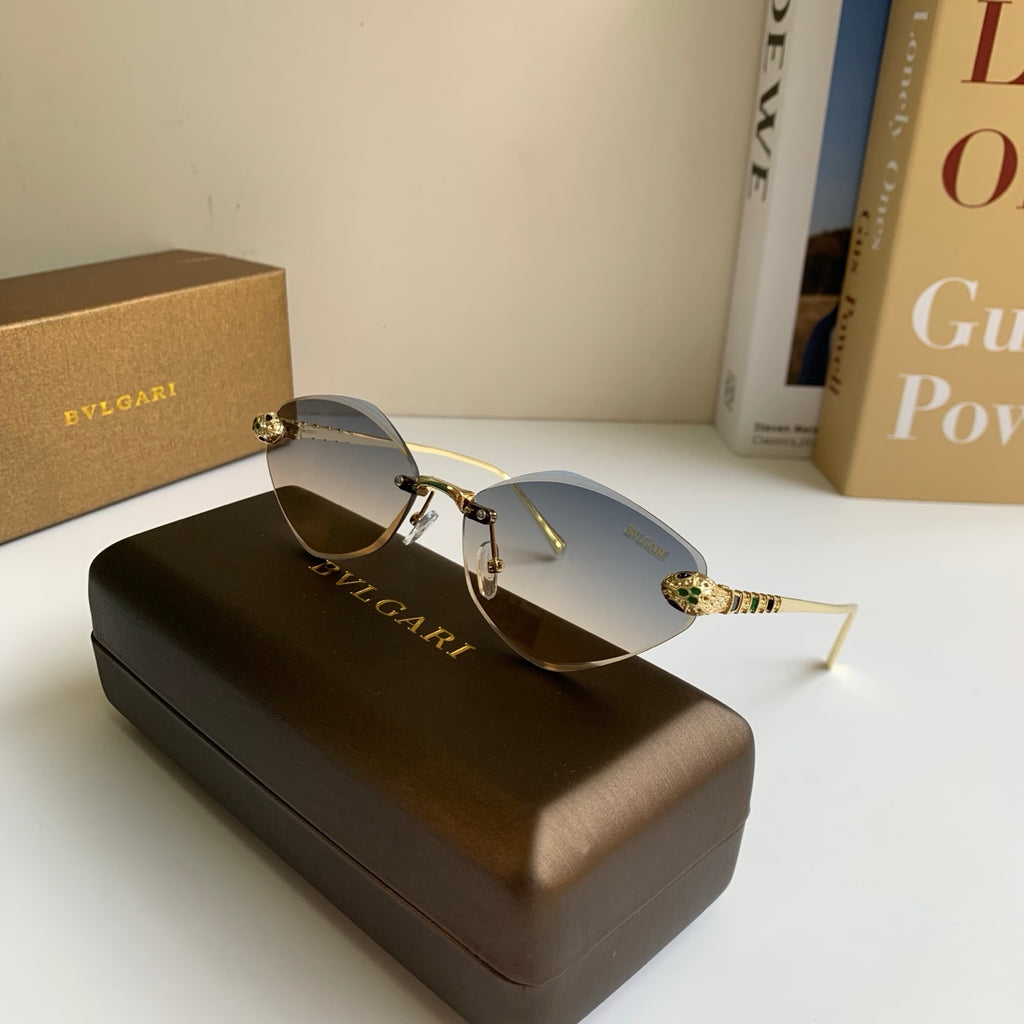 Bottega Veneta Cat-Eye Silver Lens Sunglasses for Men & Women - 432910 - detail image 4