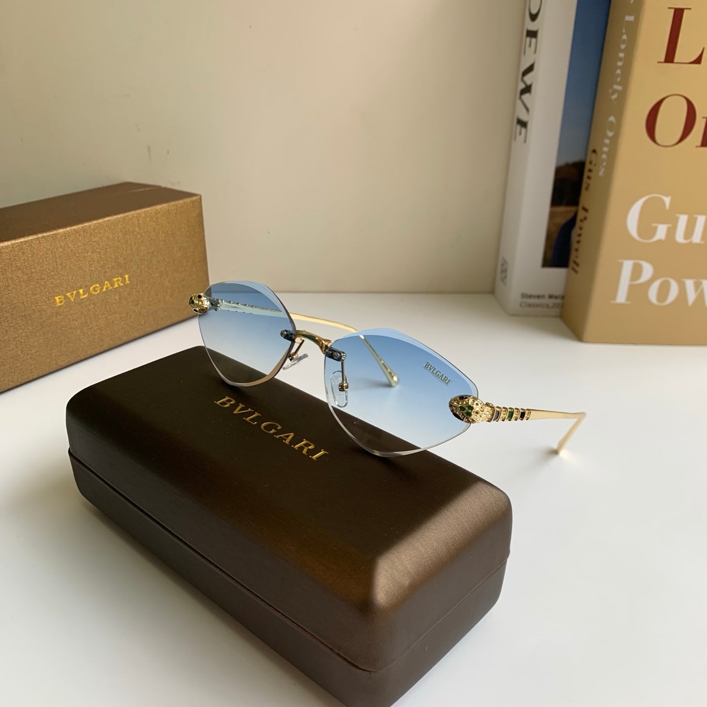 Bottega Veneta Cat-Eye Silver Lens Sunglasses for Men & Women - 432911 - detail image 5