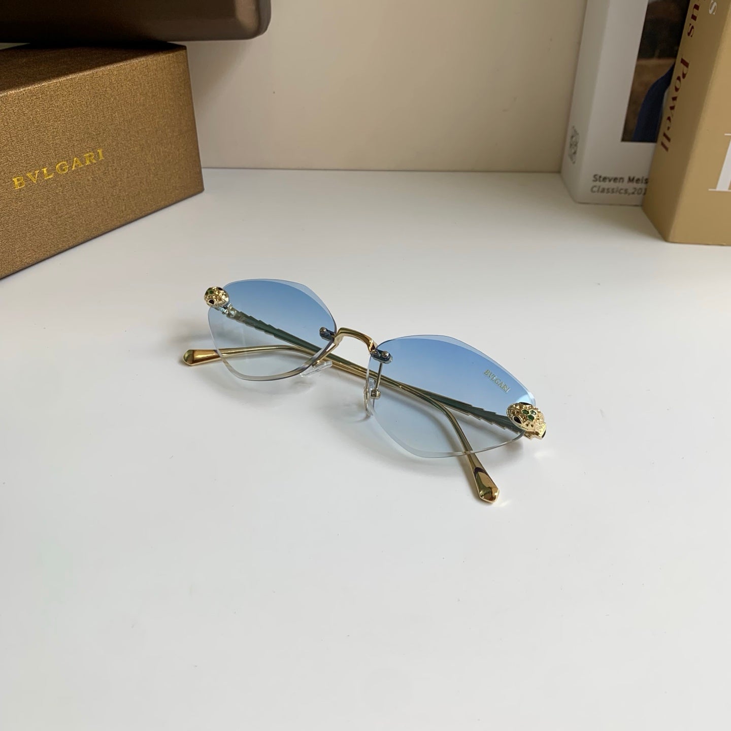 Bottega Veneta Cat-Eye Silver Lens Sunglasses for Men & Women - 432911 - detail image 4