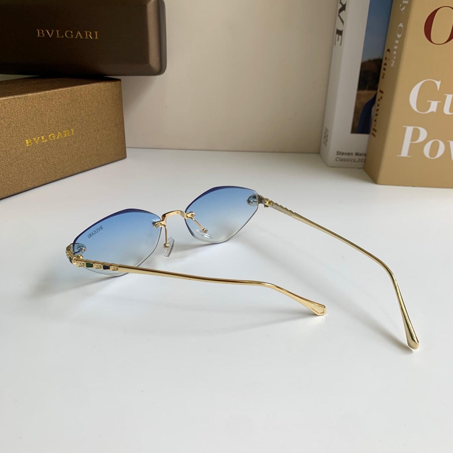 Bottega Veneta Cat-Eye Silver Lens Sunglasses for Men & Women - 432911 - detail image 8