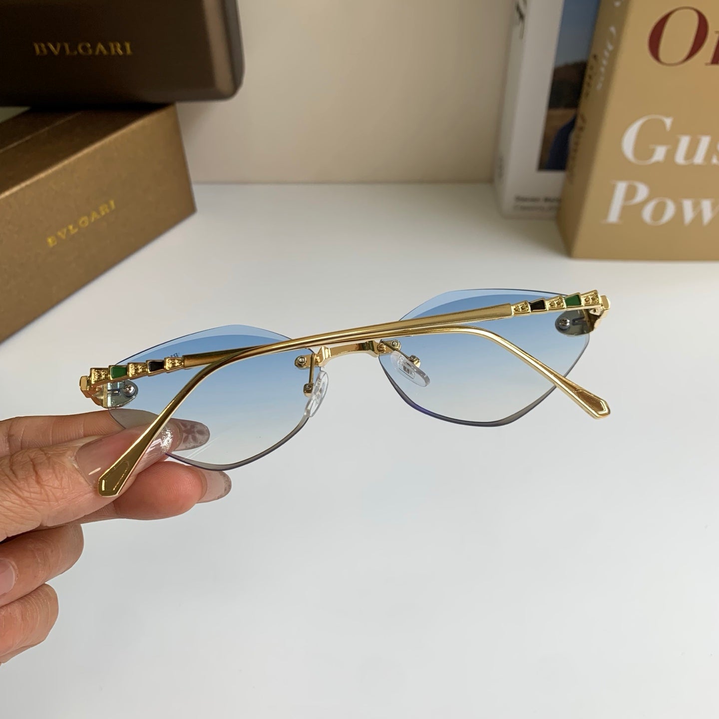Bottega Veneta Cat-Eye Silver Lens Sunglasses for Men & Women - 432911 - detail image 6
