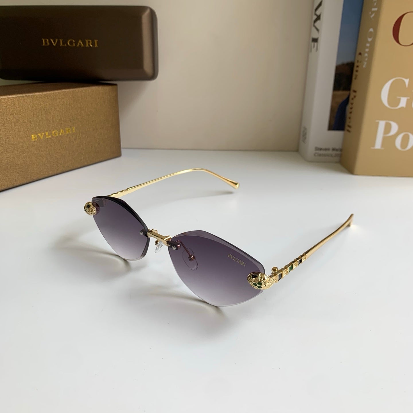 Bottega Veneta Cat-Eye Silver Lens Sunglasses for Men & Women - 432912 - detail image 2