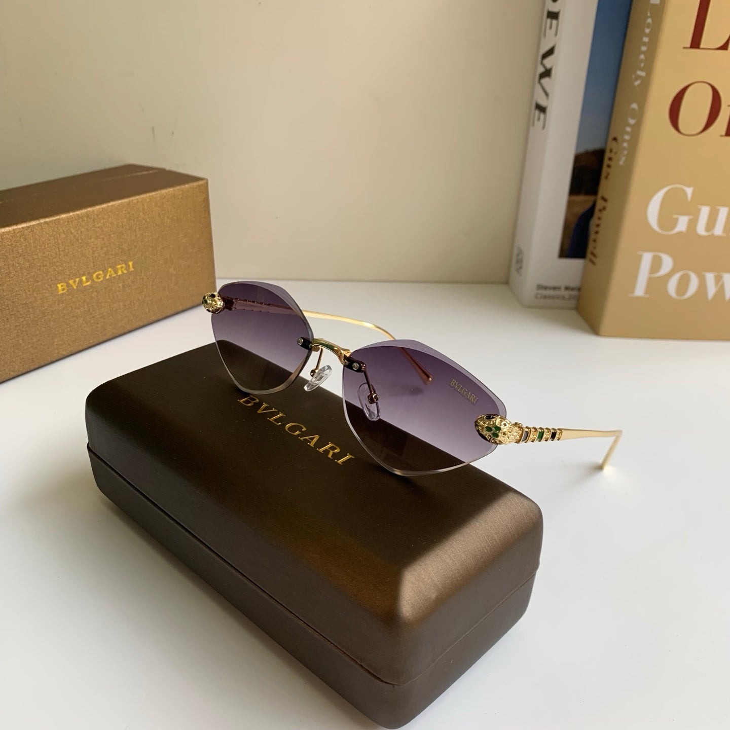 Bottega Veneta Cat-Eye Silver Lens Sunglasses for Men & Women - 432912 - detail image 5