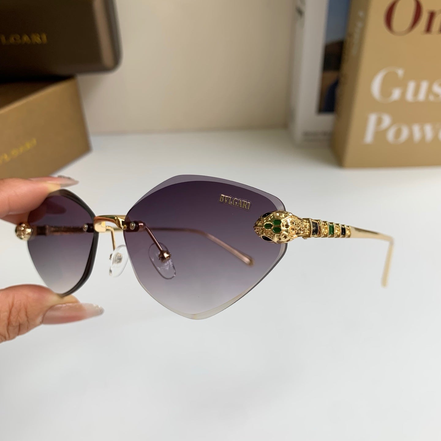 Bottega Veneta Cat-Eye Silver Lens Sunglasses for Men & Women - 432912 - detail image 6