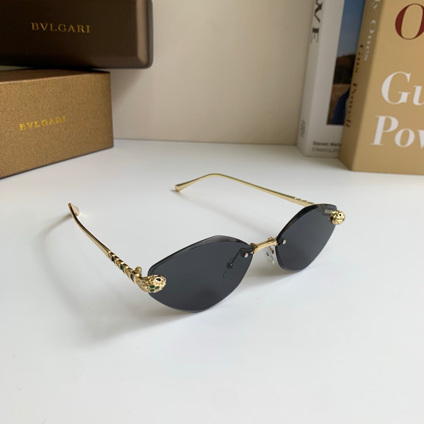 Bottega Veneta Cat-Eye Silver Lens Sunglasses for Men & Women - 432914