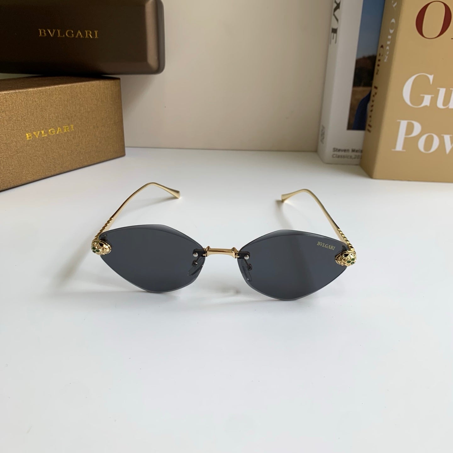 Bottega Veneta Cat-Eye Silver Lens Sunglasses for Men & Women - 432914 - detail image 3