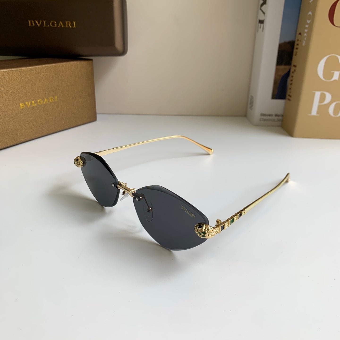 Bottega Veneta Cat-Eye Silver Lens Sunglasses for Men & Women - 432914 - detail image 2