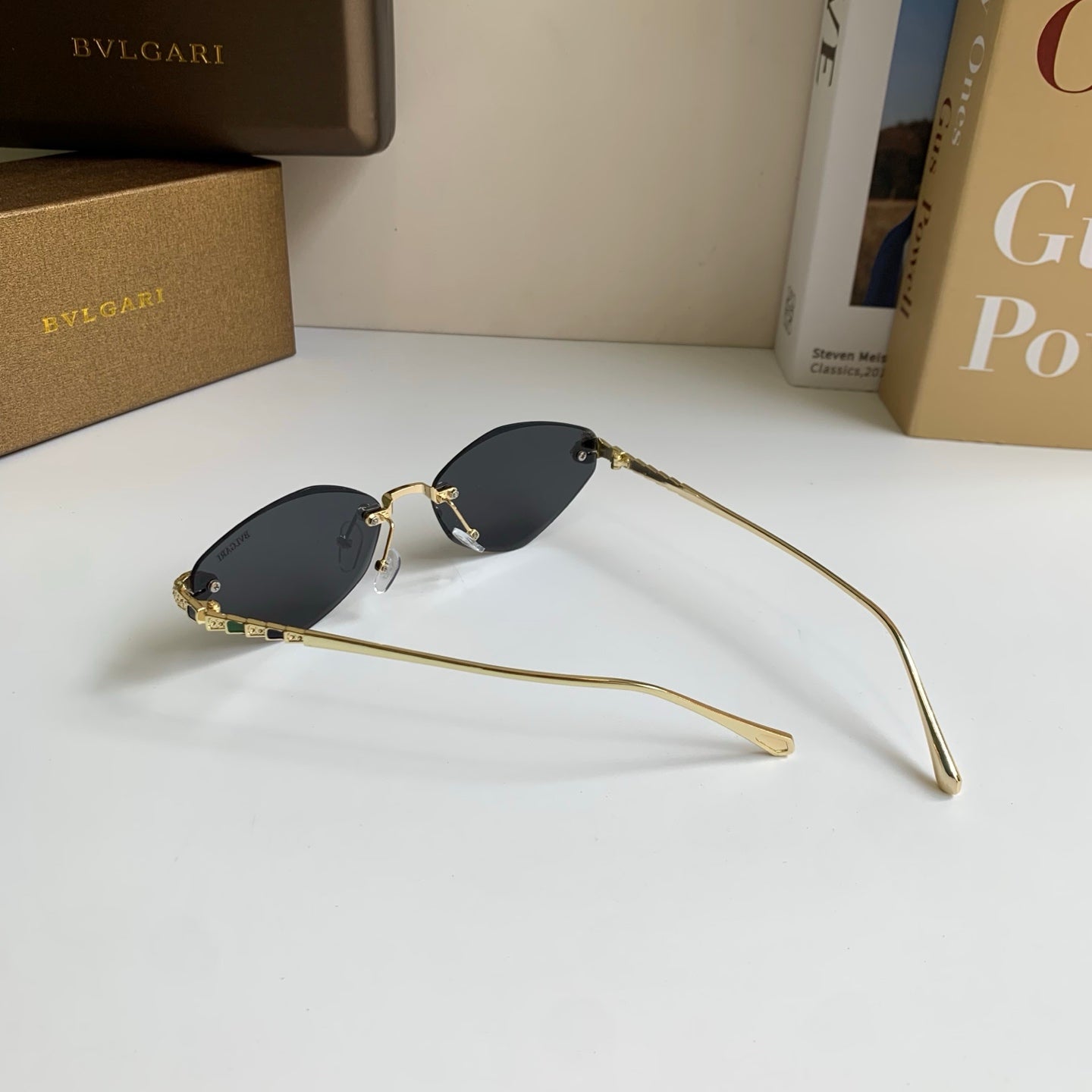 Bottega Veneta Cat-Eye Silver Lens Sunglasses for Men & Women - 432914 - detail image 7
