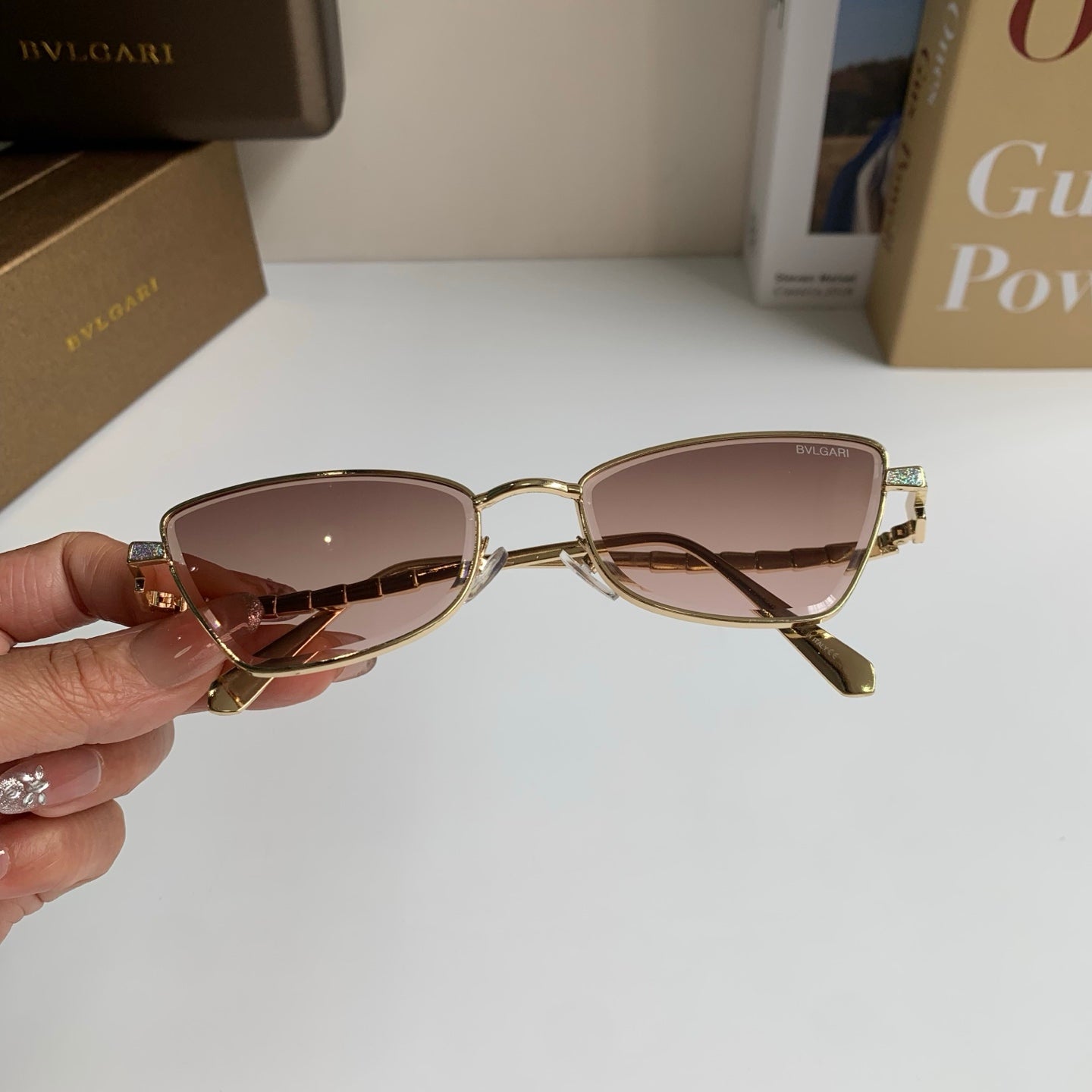 Bottega Veneta Metal Fashion Silver Lens Sunglasses for Men & Women - 449964 - detail image 4