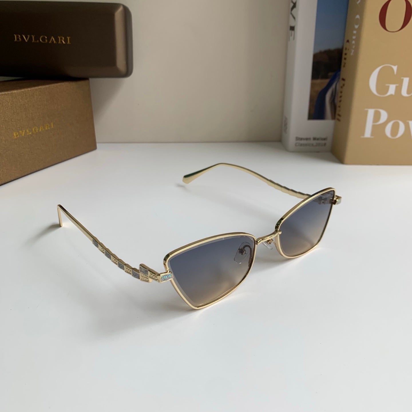 Bottega Veneta Metal Fashion Silver Lens Sunglasses for Men & Women - 449965
