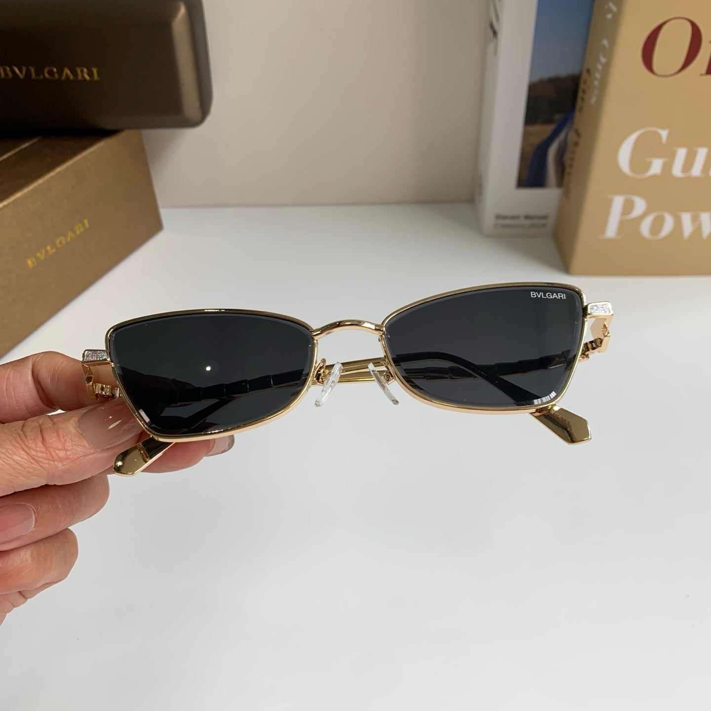Bottega Veneta Metal Fashion Silver Lens Sunglasses for Men & Women - detail image 3