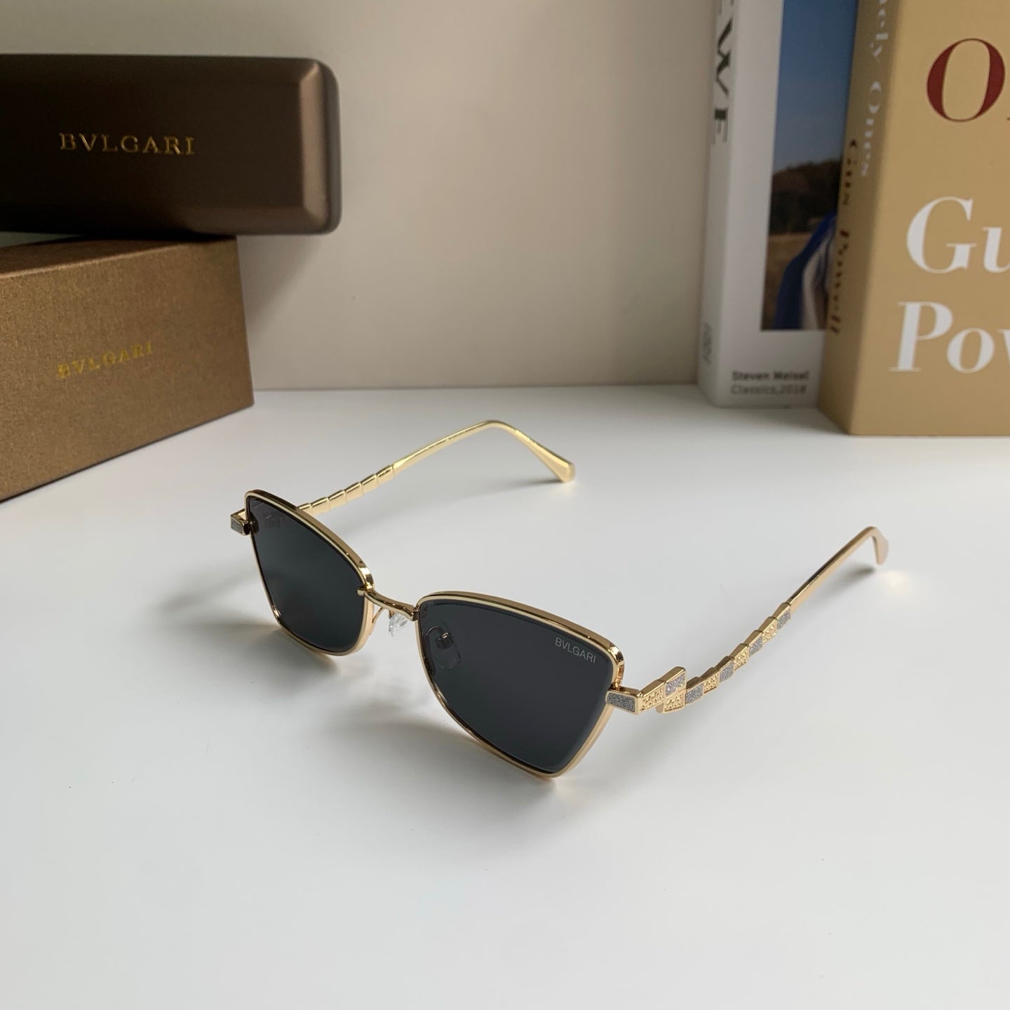 Bottega Veneta Metal Fashion Silver Lens Sunglasses for Men & Women - detail image 2