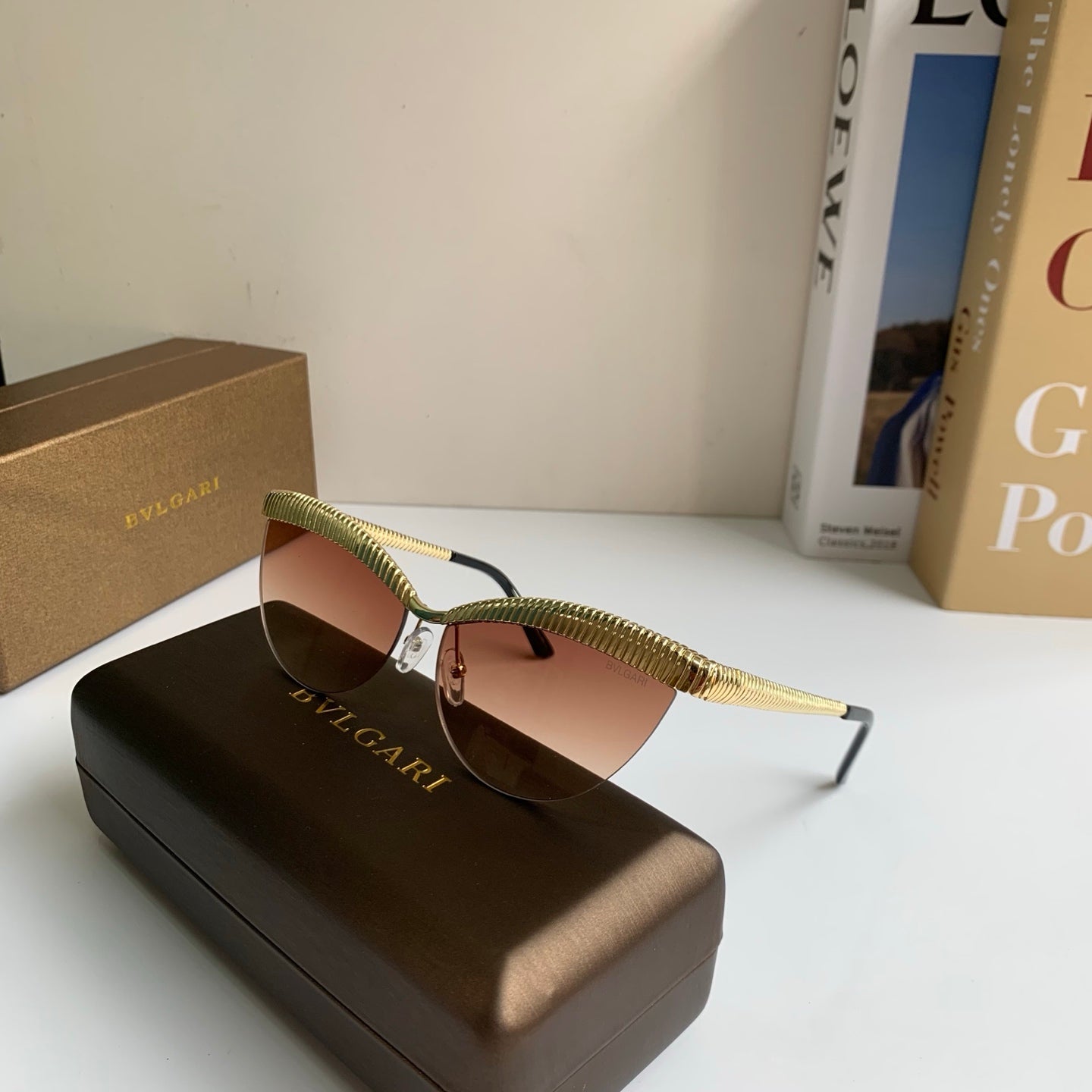Bottega Veneta Cat-Eye Brown Lens Sunglasses for Men & Women - detail image 5