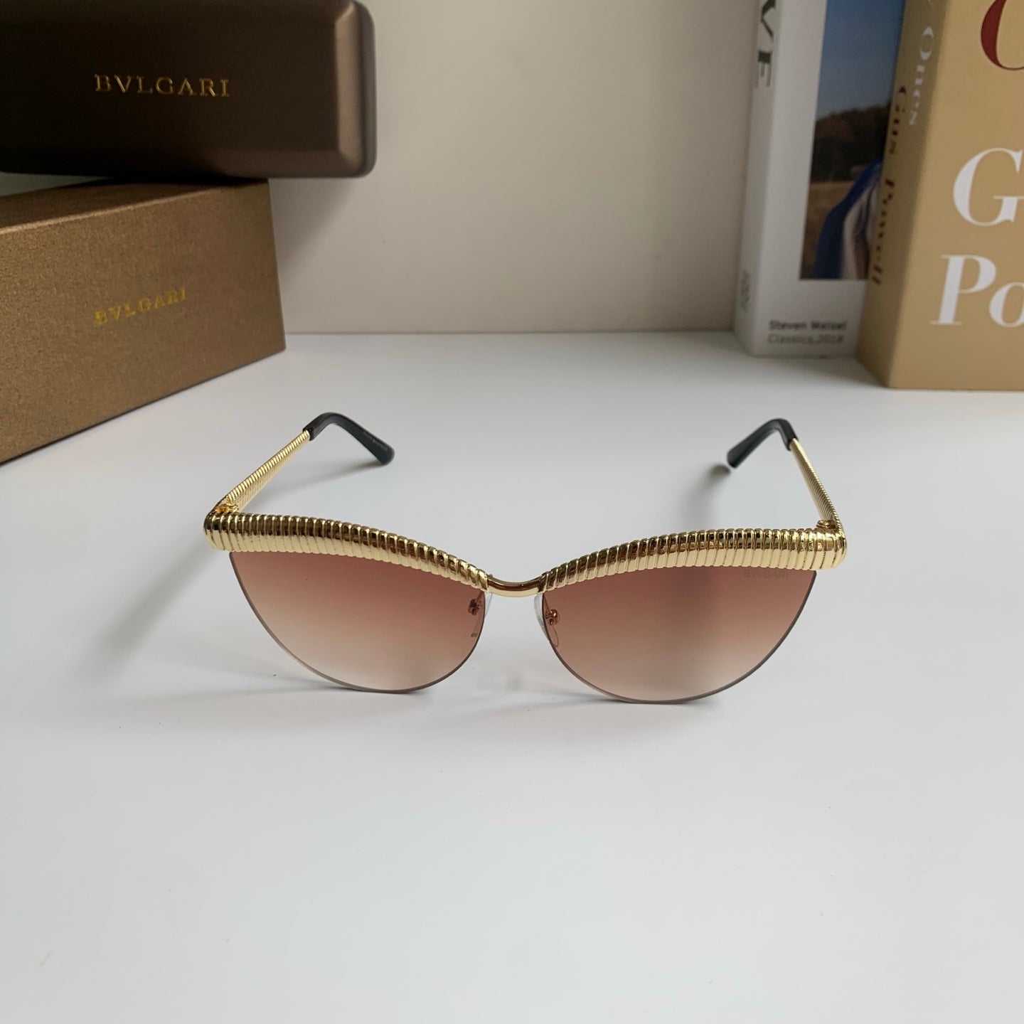 Bottega Veneta Cat-Eye Brown Lens Sunglasses for Men & Women - detail image 3