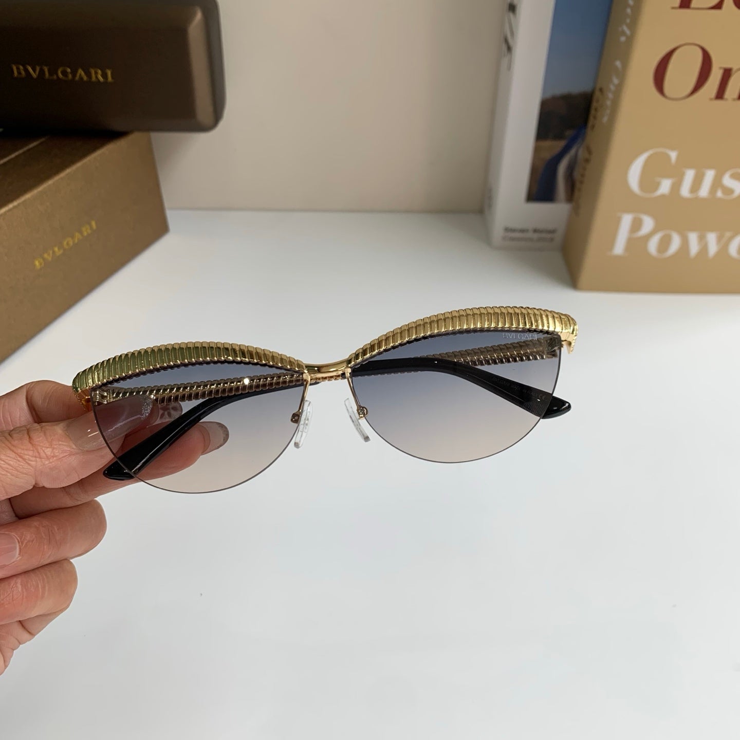 Bottega Veneta Cat-Eye Silver Lens Sunglasses for Men & Women - 372593 - detail image 4