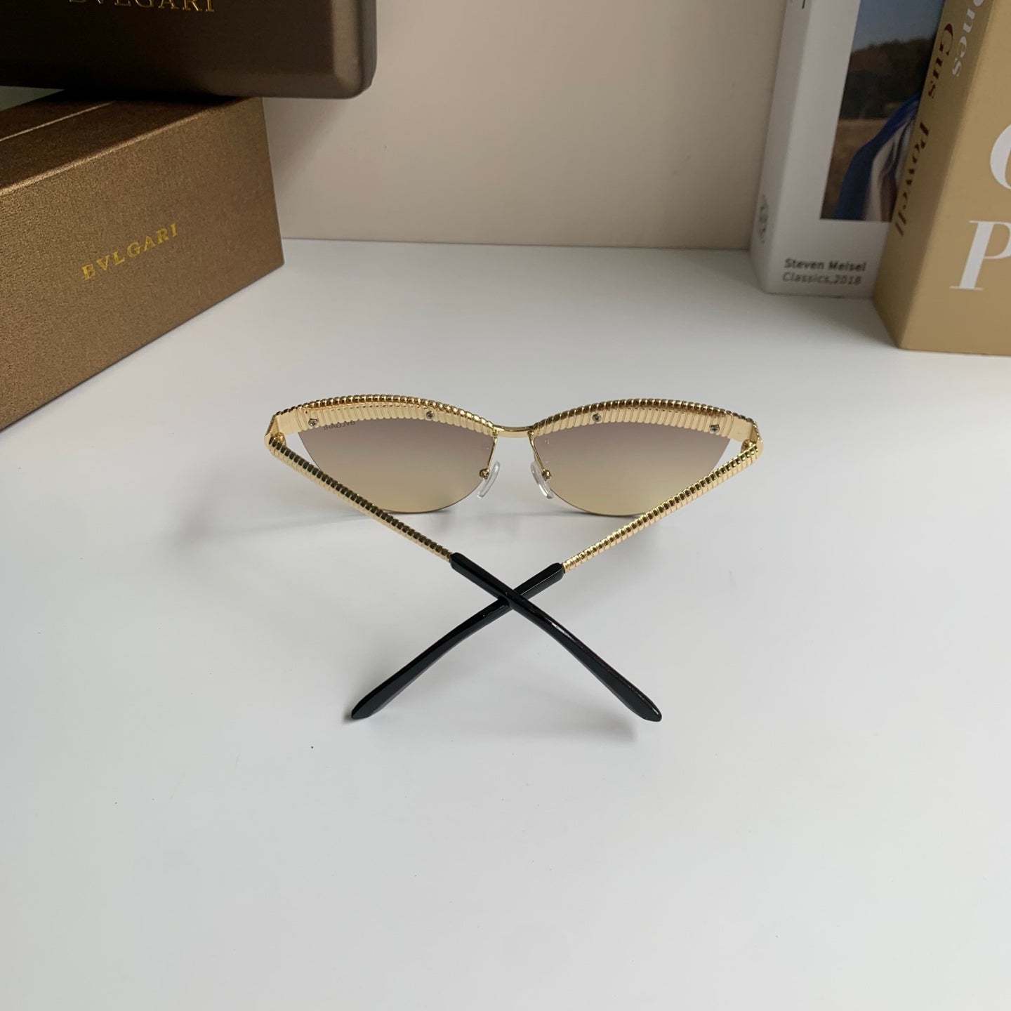 Bottega Veneta Cat-Eye Silver Lens Sunglasses for Men & Women - 372594 - detail image 8