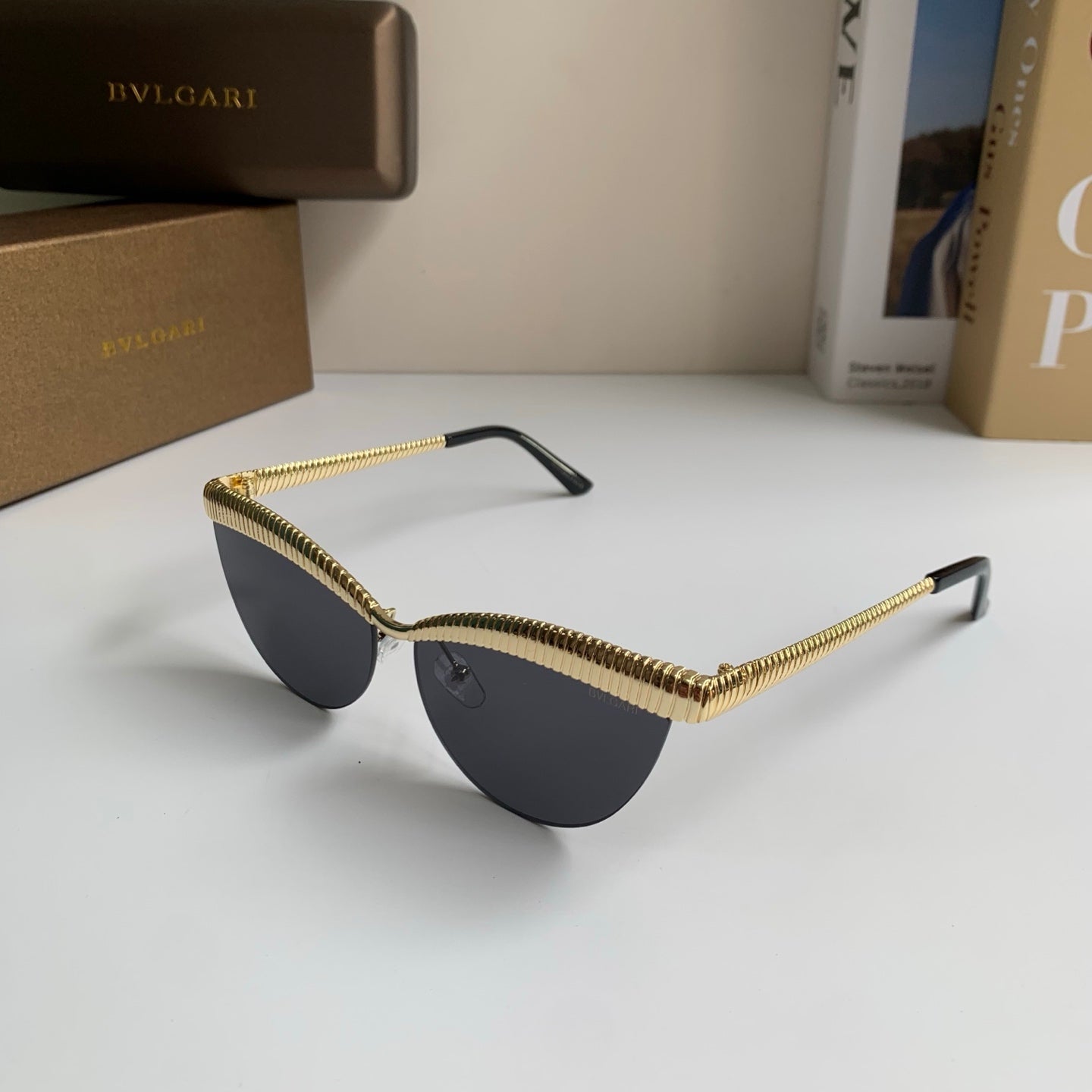 Bottega Veneta Cat-Eye Silver Lens Sunglasses for Men & Women - 372595 - detail image 2