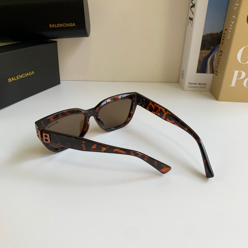 Balenciaga Square Black Lens Sunglasses for Men & Women - 372353 - detail image 6