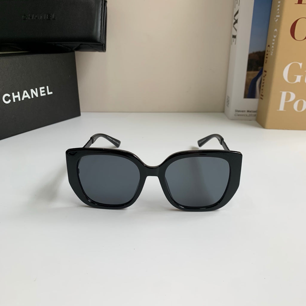 Chanel Fashion Black Lens Sunglasses for Men & Women - 493617 - detail image 3