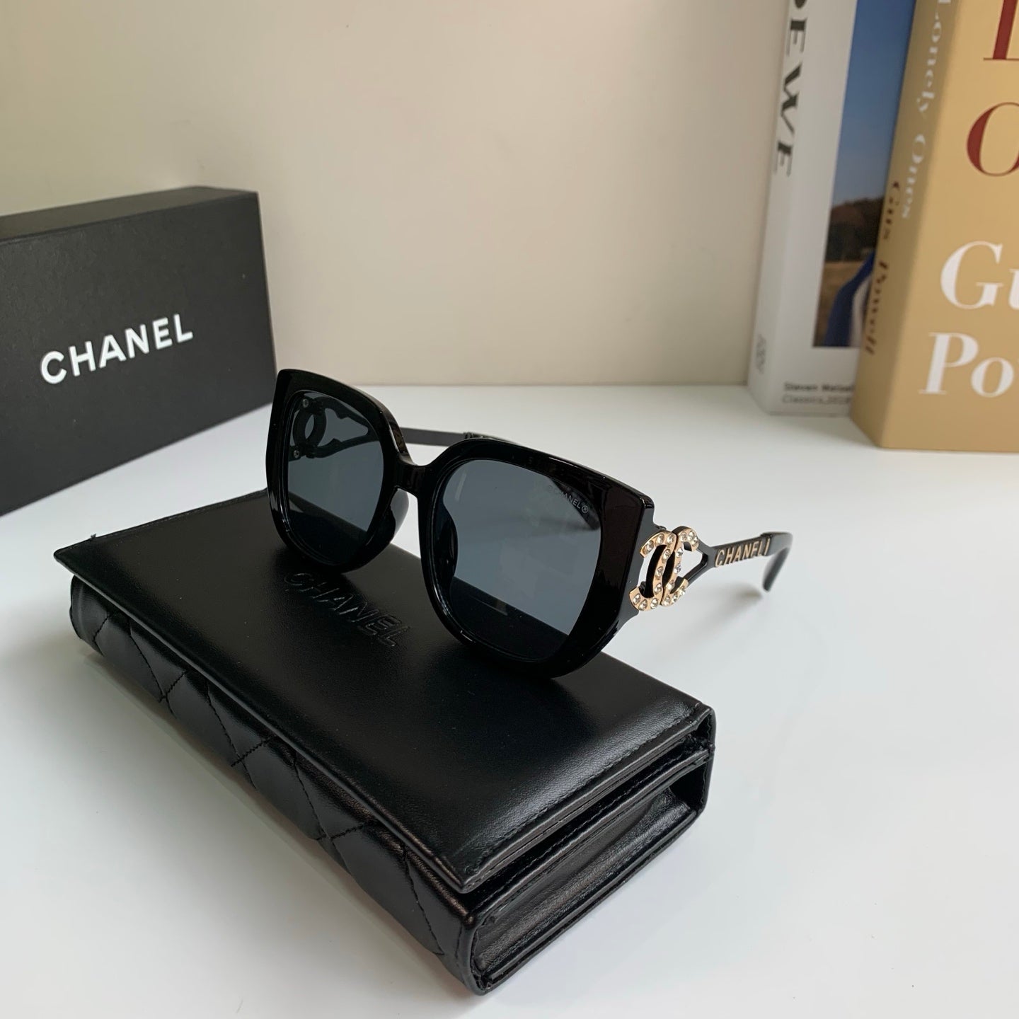 Chanel Fashion Black Lens Sunglasses for Men & Women - 493617 - detail image 5