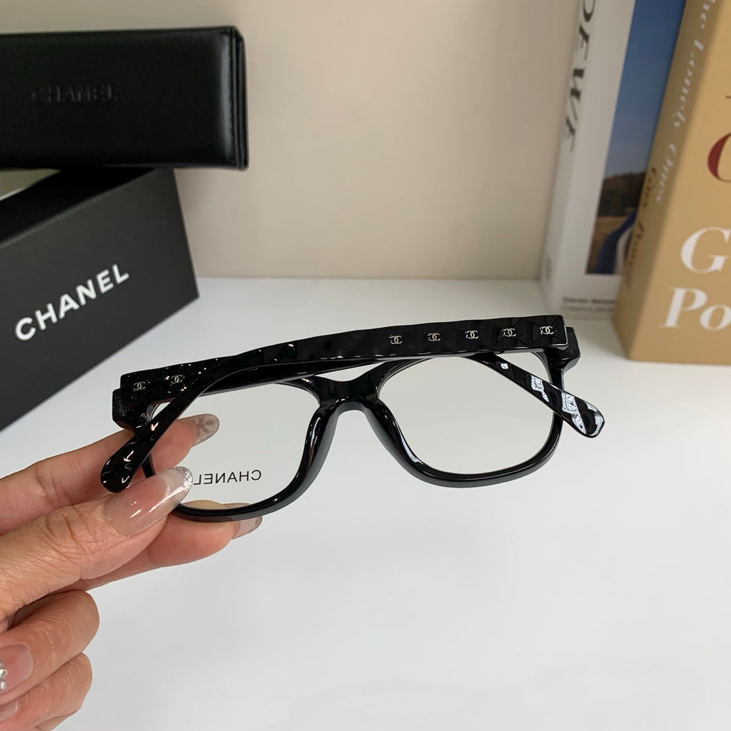 Chanel Blue-Light Fashion Silver Lens Sunglasses for Men & Women - 493618 - detail image 8