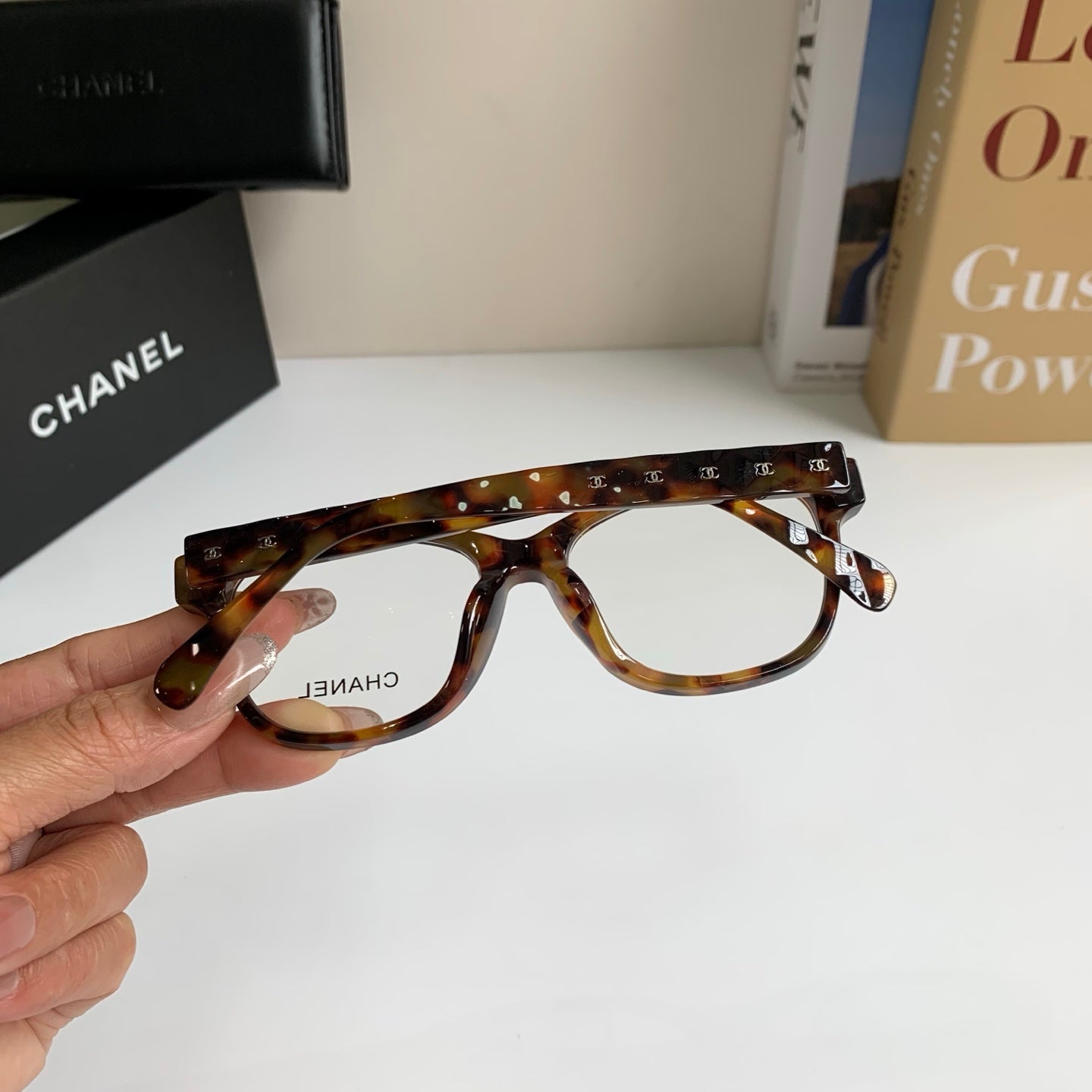 Chanel Blue-Light Fashion Silver Lens Sunglasses for Men & Women - detail image 6