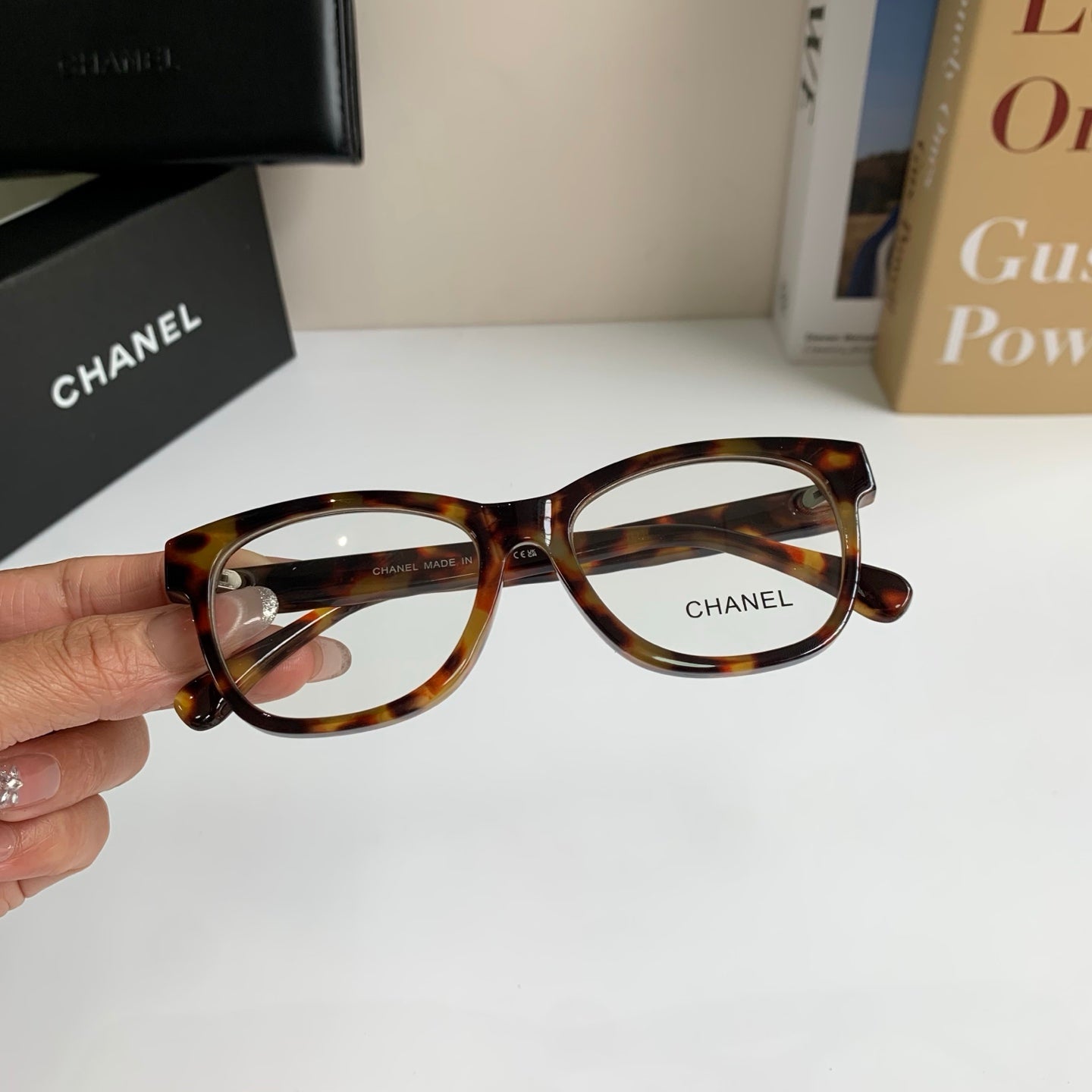 Chanel Blue-Light Fashion Silver Lens Sunglasses for Men & Women - detail image 3