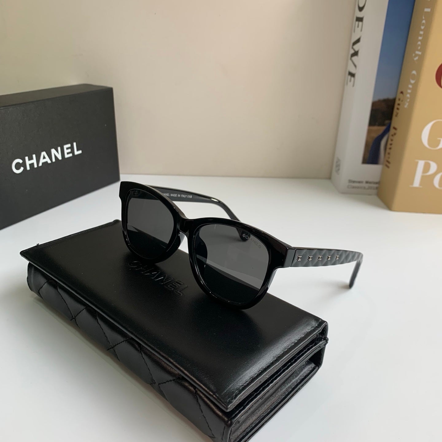 Chanel Blue-Light Fashion Black Lens Sunglasses for Men & Women - detail image 4