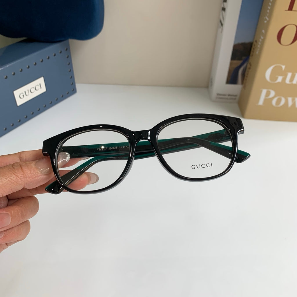 Gucci Square Silver Lens Sunglasses for Men & Women - detail image 3