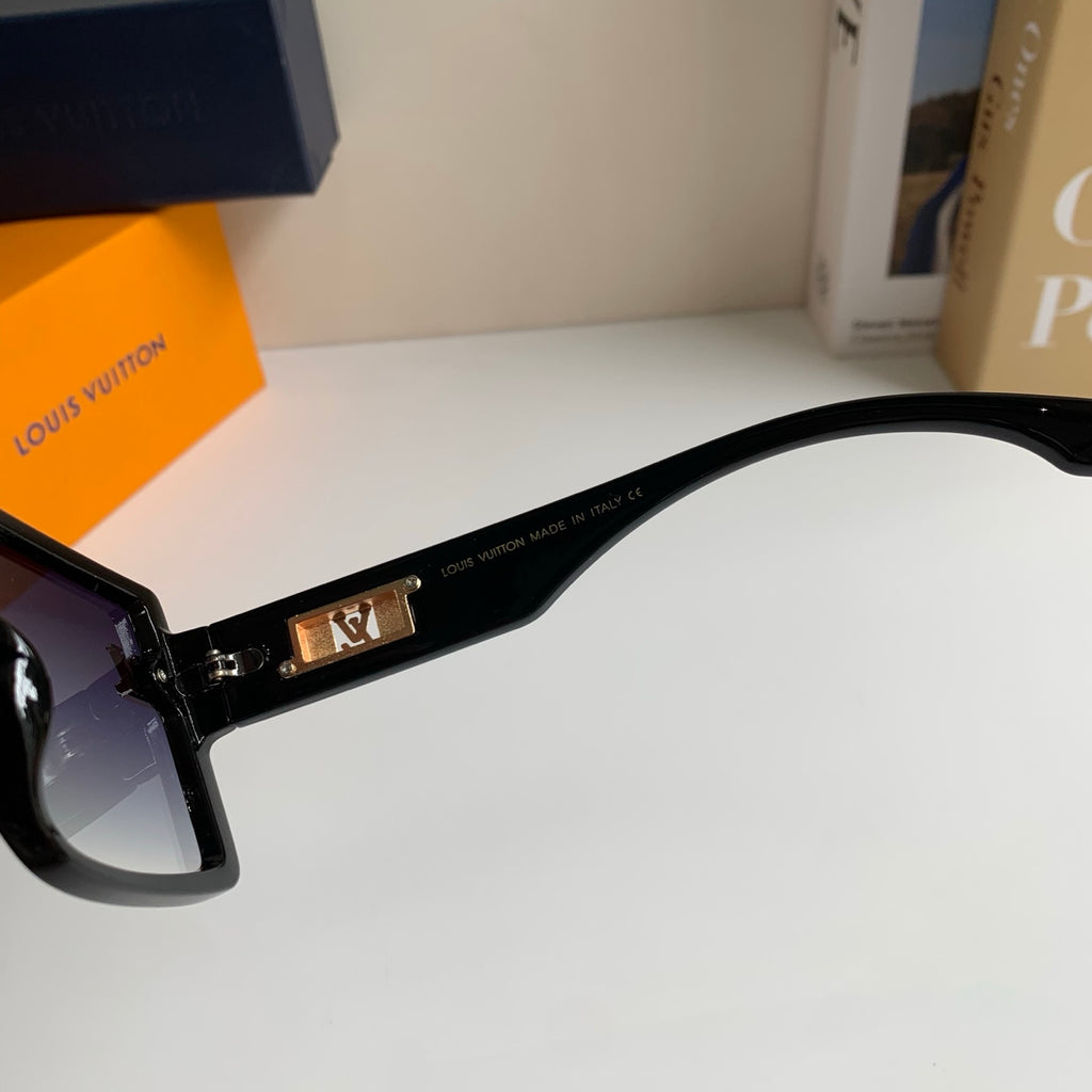 Louis Vuitton Square Gray Lens Sunglasses for Men & Women - 486142 - detail image 7