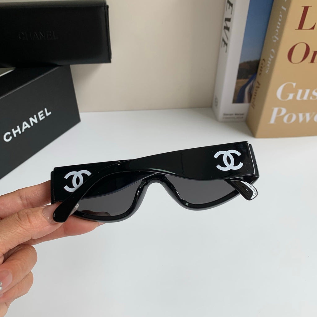 Chanel Cat-Eye Black Lens Sunglasses for Men & Women - 486518 - detail image 8