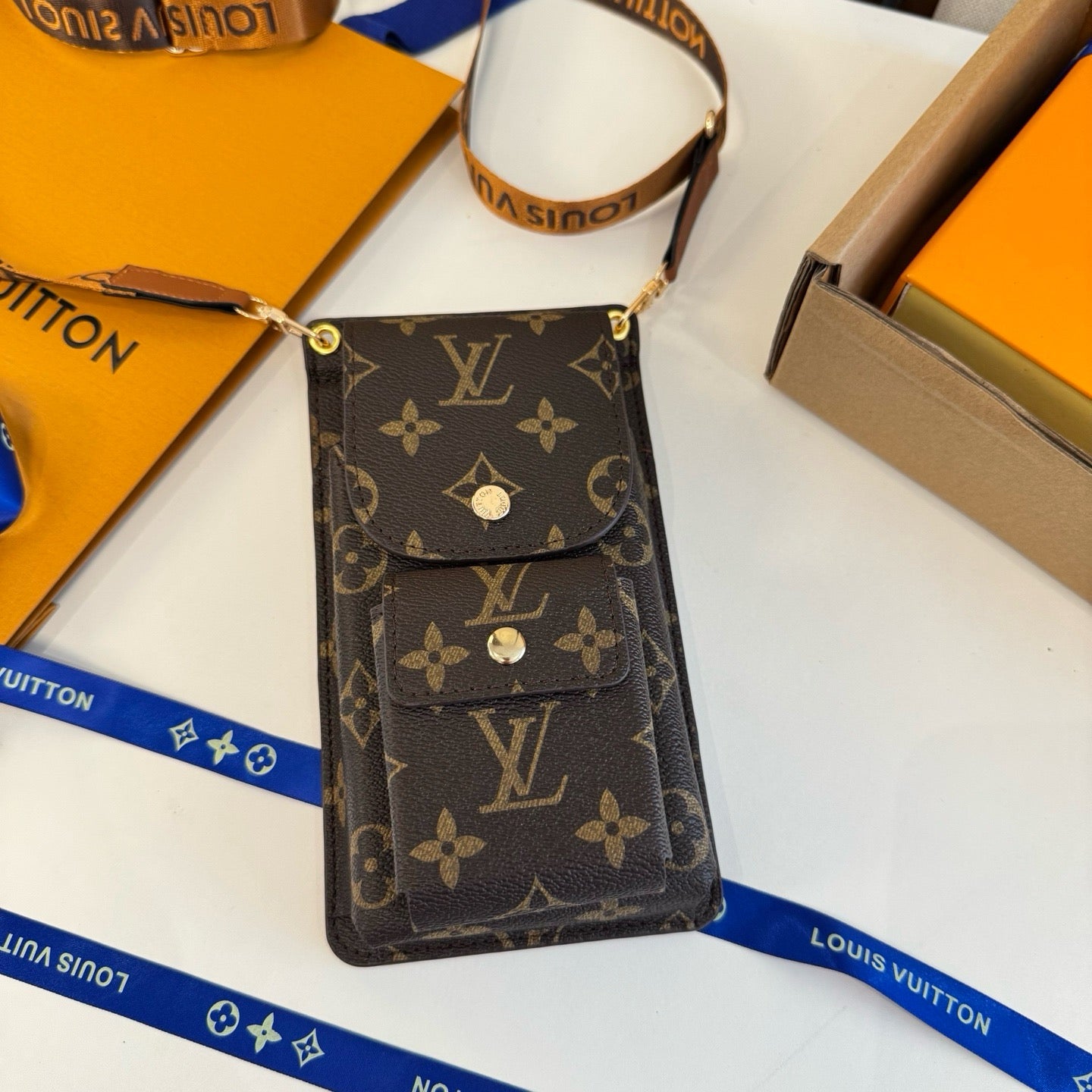 Louis Vuitton Fashion Black Lens Sunglasses for Men & Women - 448523 - detail image 6