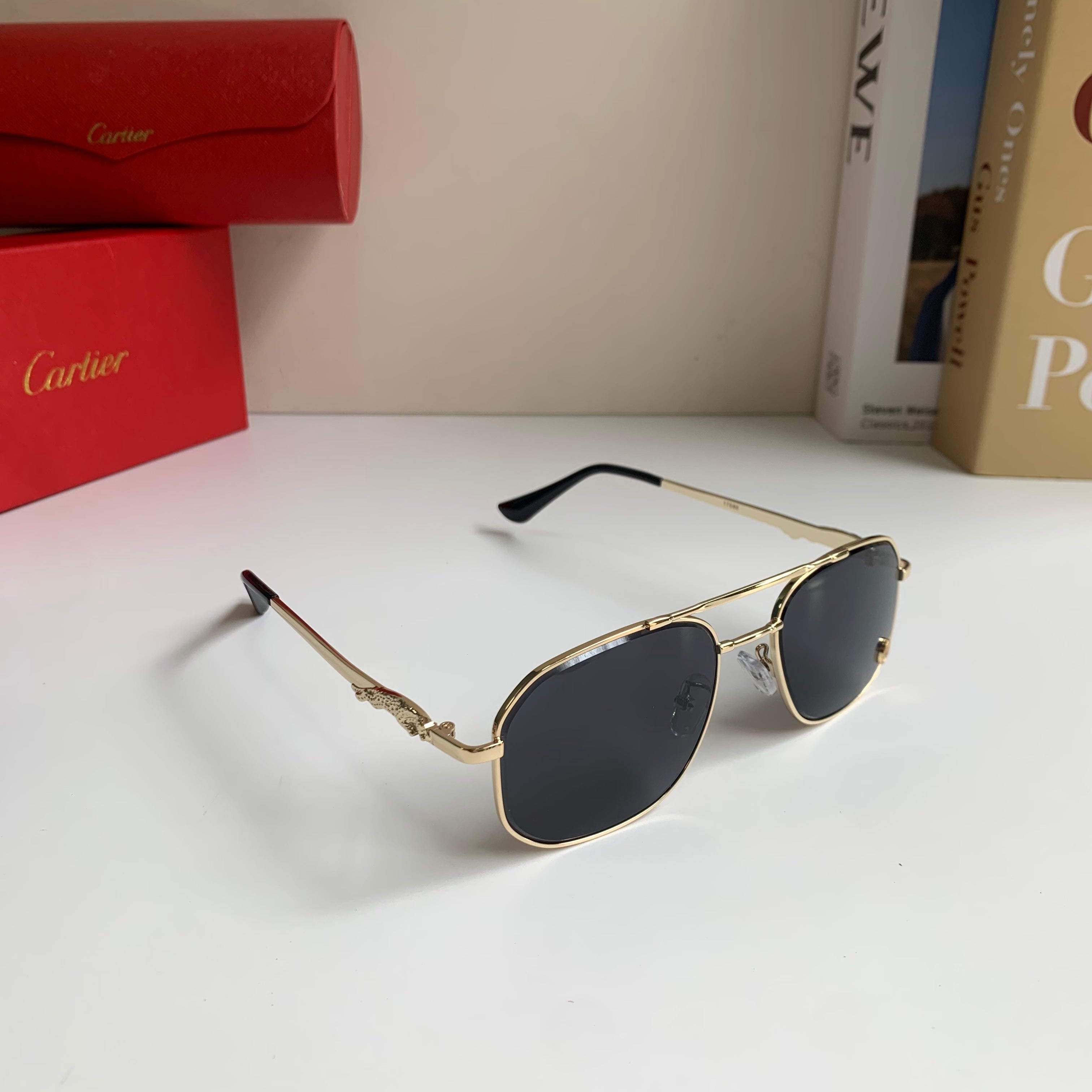 Cartier Metal Fashion Silver Lens Sunglasses for Men & Women - 465737