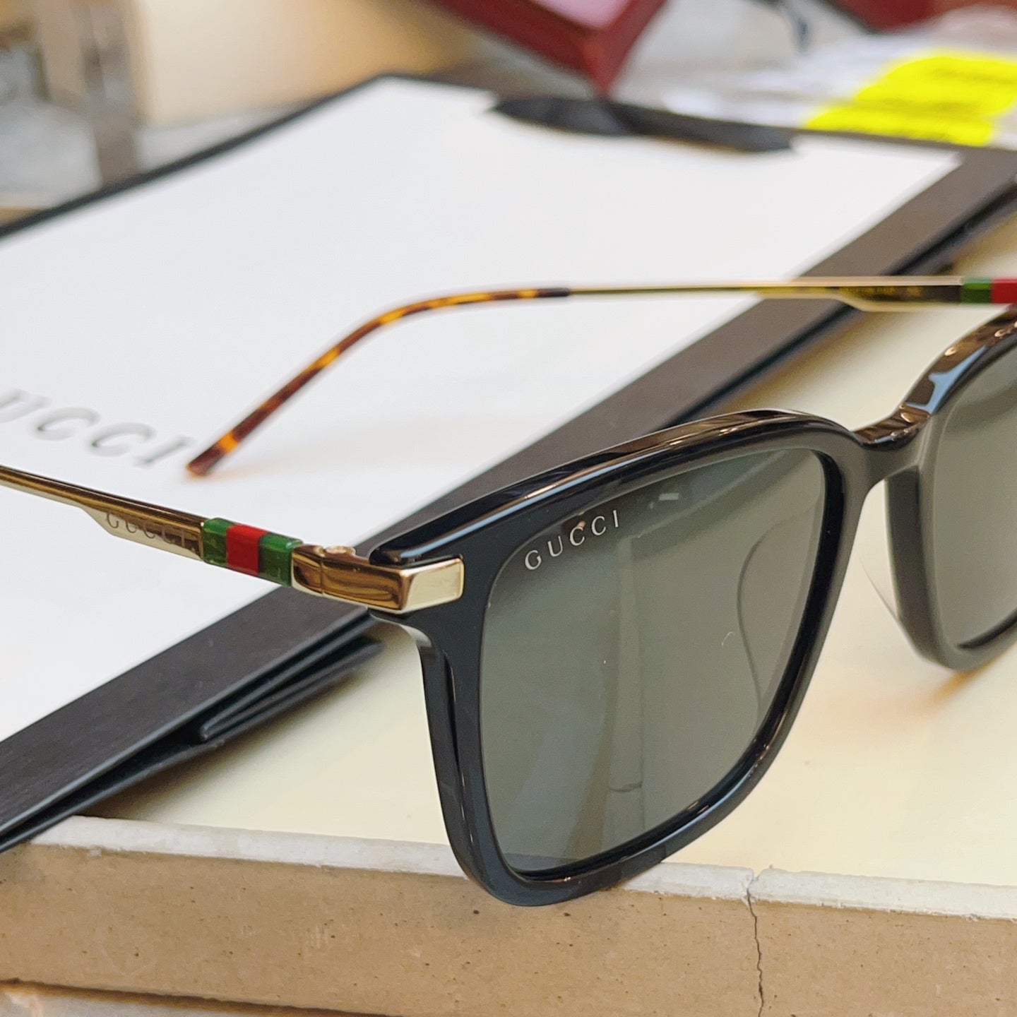 Gucci GG2246SK Fashion Brown Lens Sunglasses for Men & Women - 464927 - detail image 9