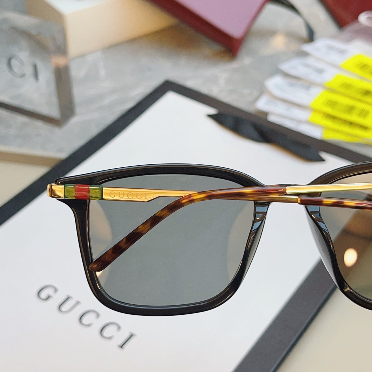 Gucci GG2246SK Fashion Brown Lens Sunglasses for Men & Women - 464927 - detail image 7