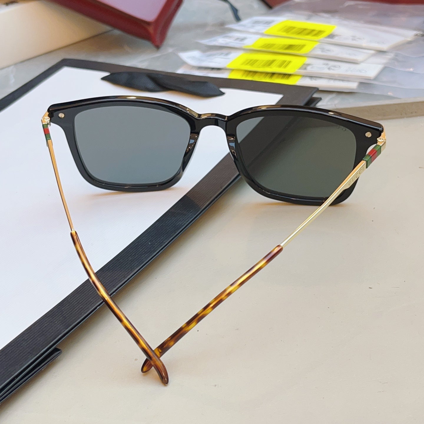 Gucci GG2246SK Fashion Brown Lens Sunglasses for Men & Women - 464927 - detail image 8