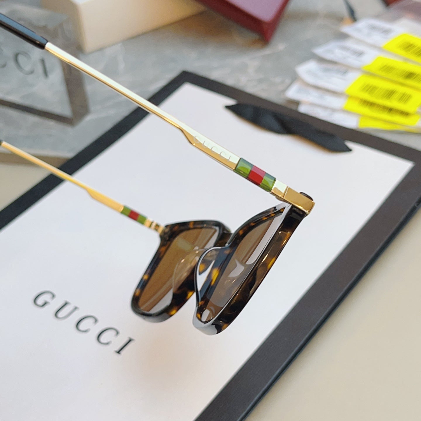 Gucci GG2246SK Fashion Gray Lens Sunglasses for Men & Women - 464928 - detail image 7