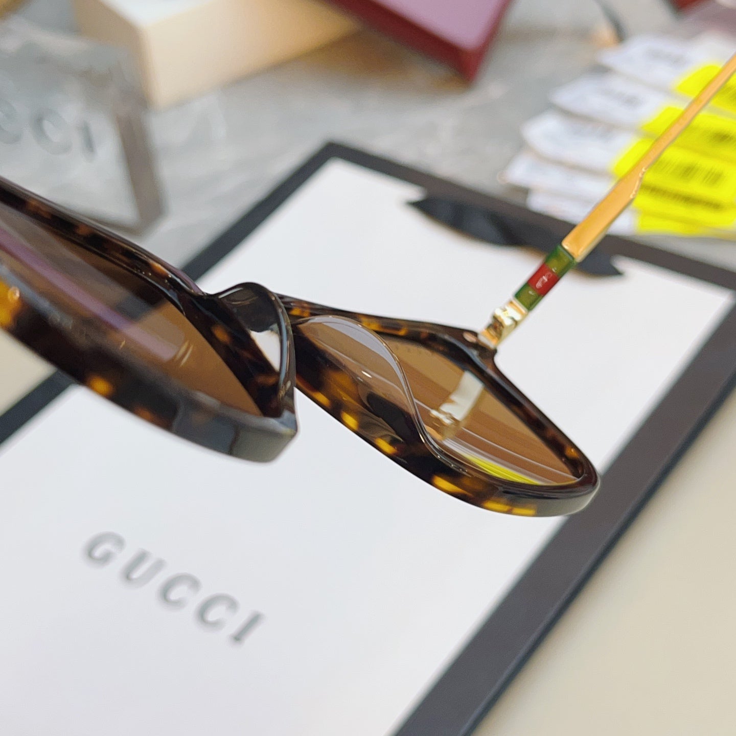 Gucci GG2246SK Fashion Gray Lens Sunglasses for Men & Women - 464928 - detail image 8