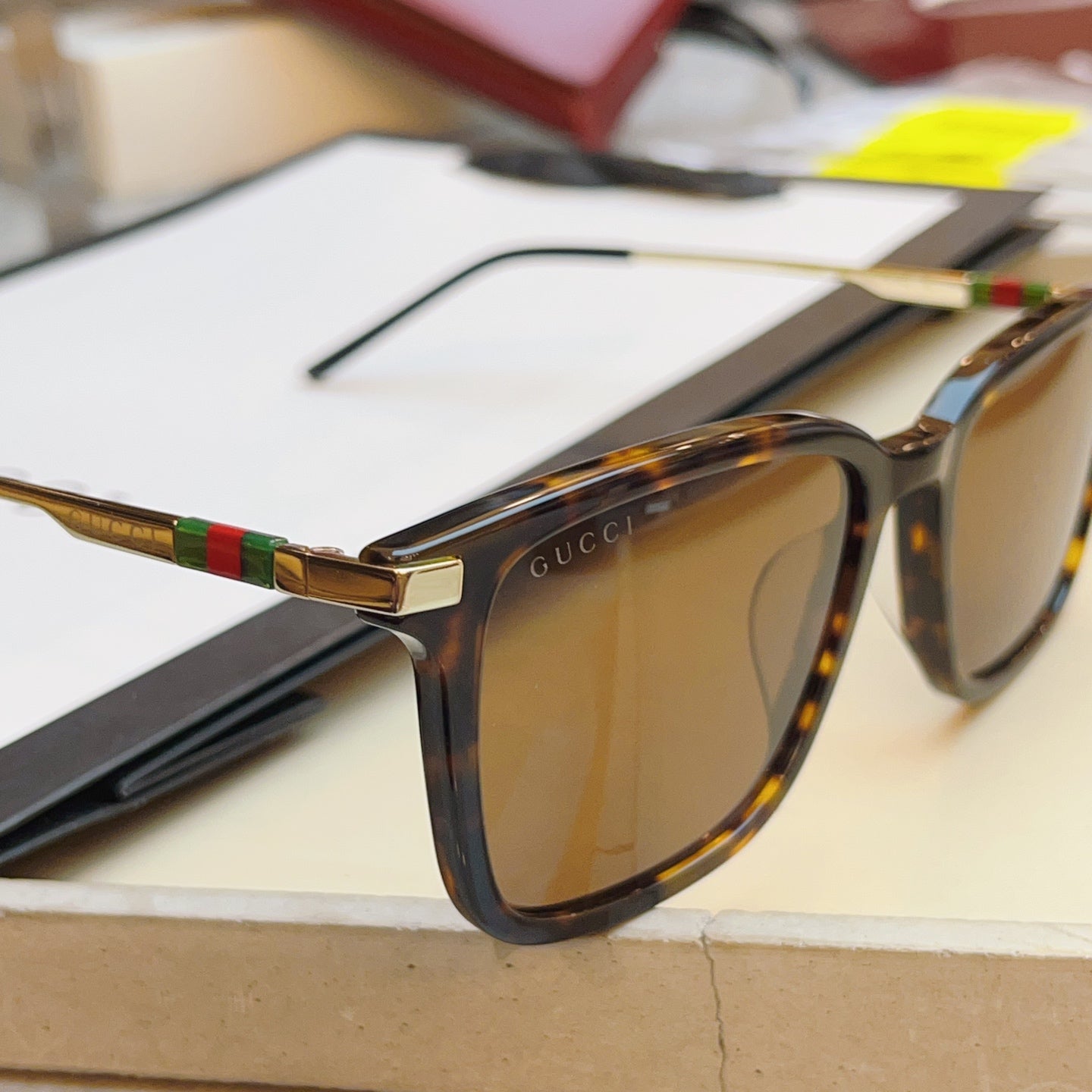 Gucci GG2246SK Fashion Gray Lens Sunglasses for Men & Women - 464928 - detail image 6