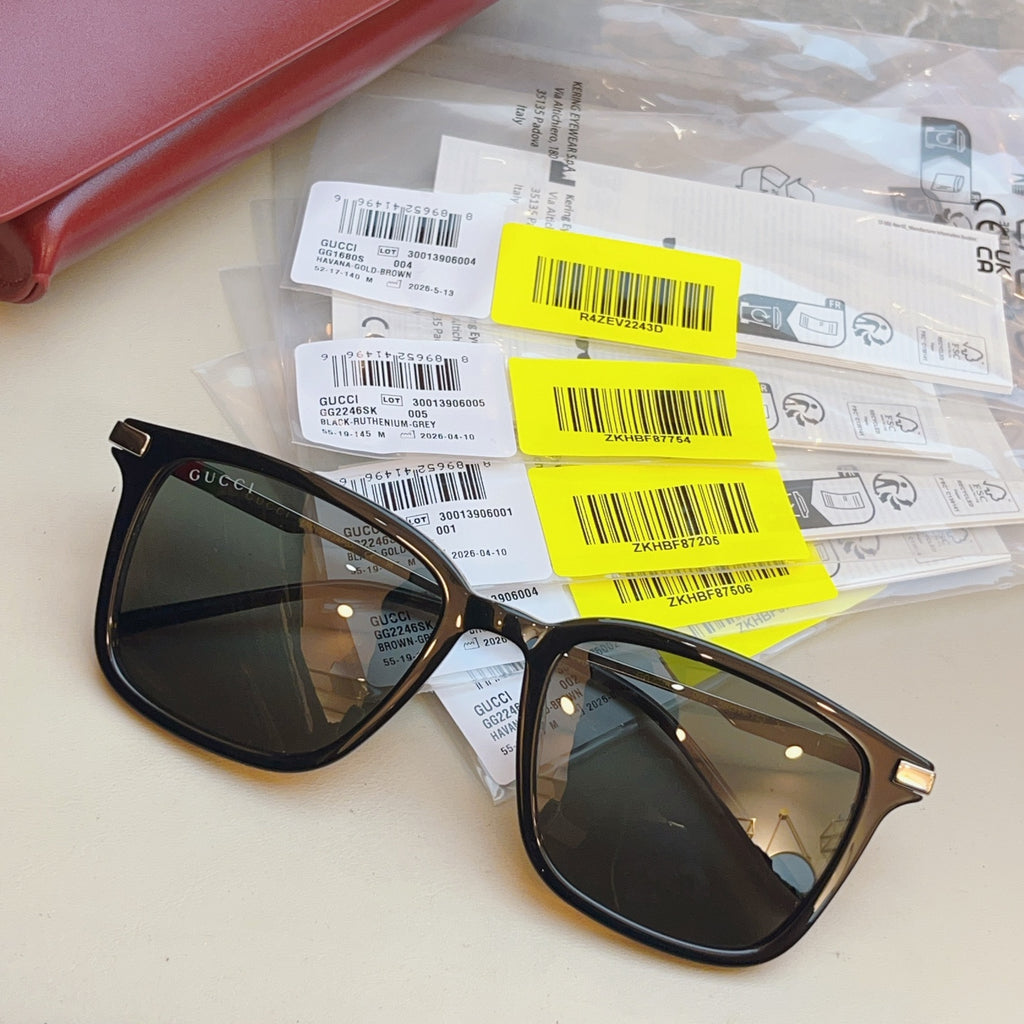 Gucci GG2246SK Fashion Yellow Lens Sunglasses for Men & Women - 464929